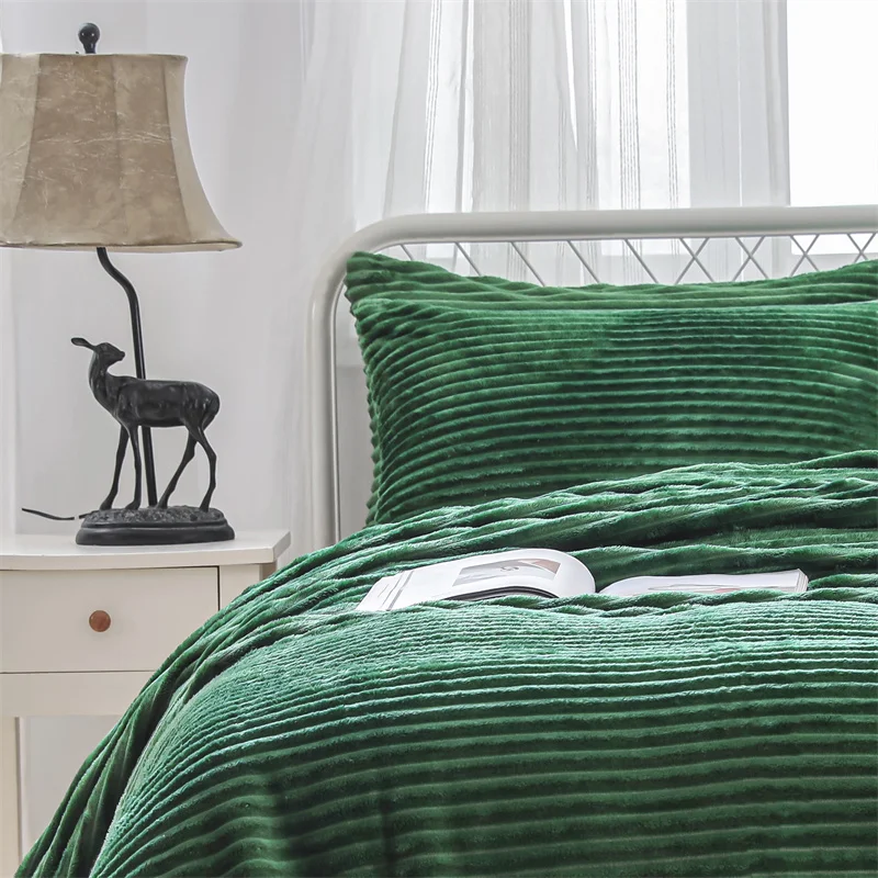 China Factory Wholesale Cheap Plush Microfiber Super Soft Fleece Blanket Solid Plaid Flannel Waffle Polar Fleece Blanket