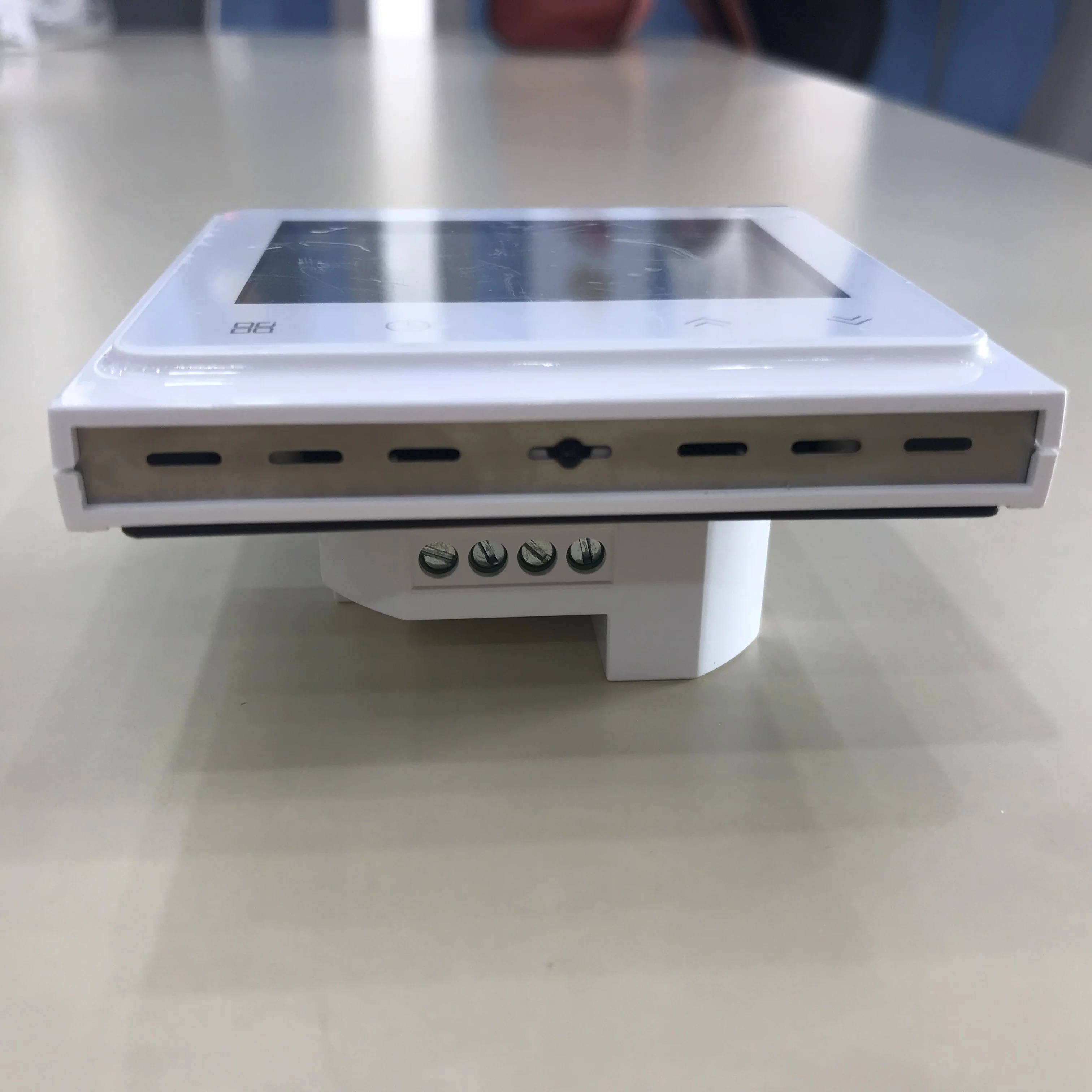 Digital Room Thermostat Intelligent WIFI Temperature Controller For Floor Hot Water System And Radiotor