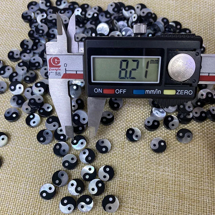 
SP4105 Hot fashion MOP shell Yin Yang coin beads,mother of pearl Yin Yang round beads 