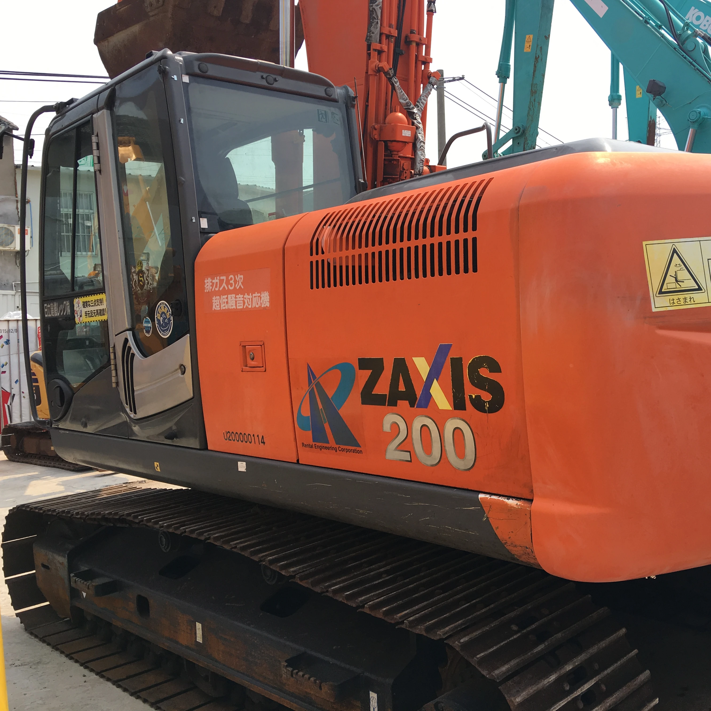 Сделано в Японии Hitachi ZX200 подержанный экскаватор