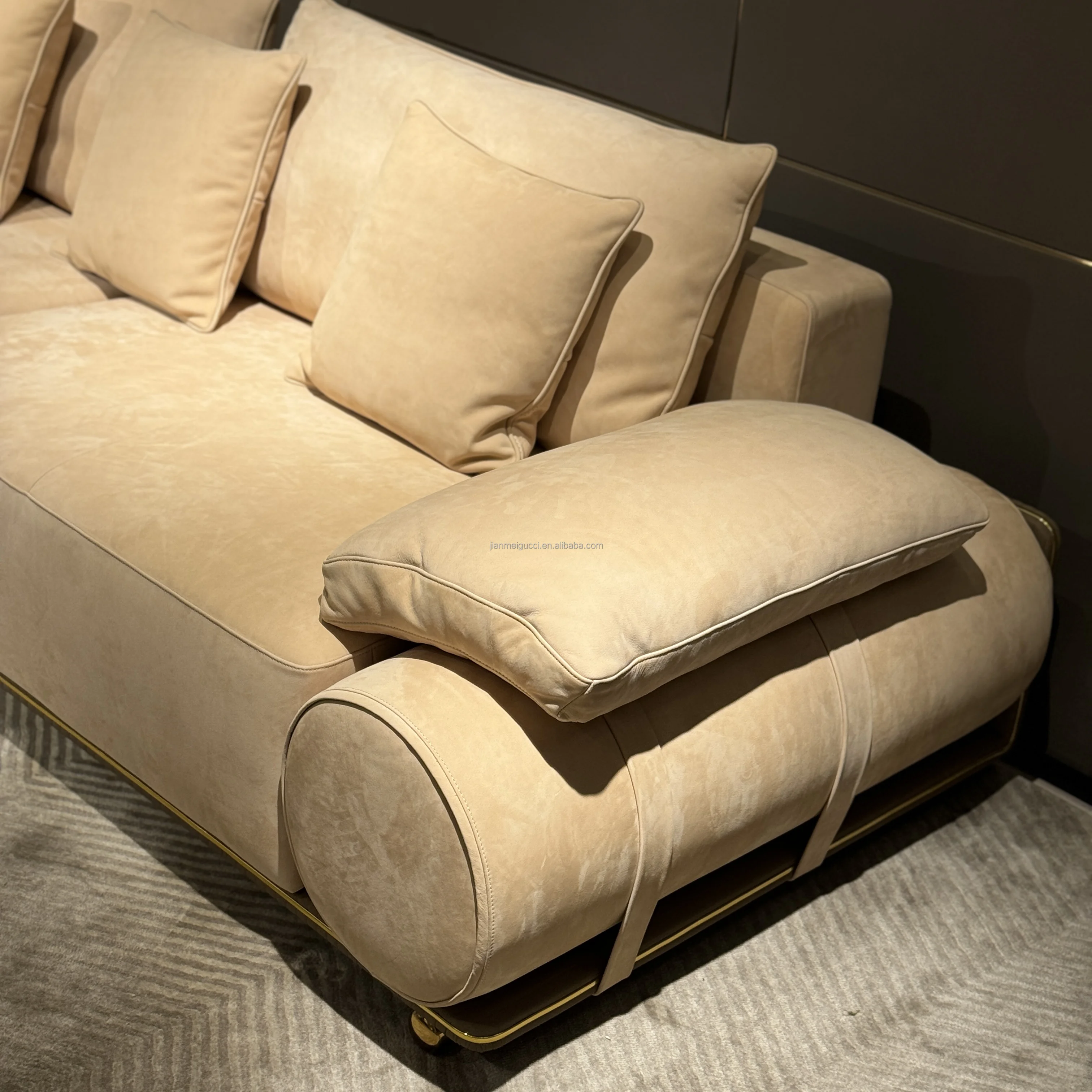 Italian High-End Luxury Matte Leather Four-Person Straight Sofa Minimalist Design for Villa Living Room Furniture