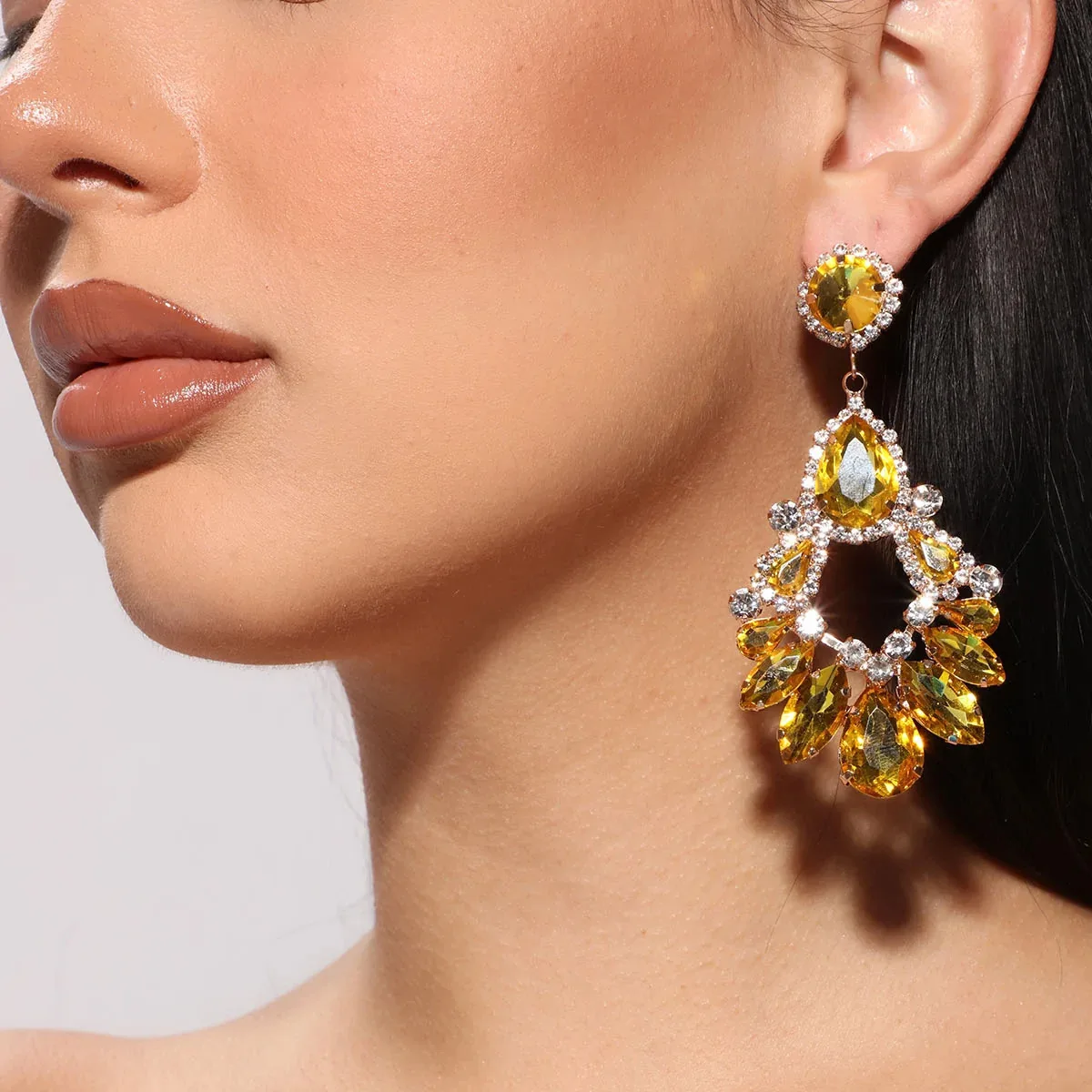 Kaimei 2023 Earring Fashion Jewelry 2023 New Rhinestone Earrings Exaggerated Luxury Water Drop Topaz Crystal Dangle Earrings
