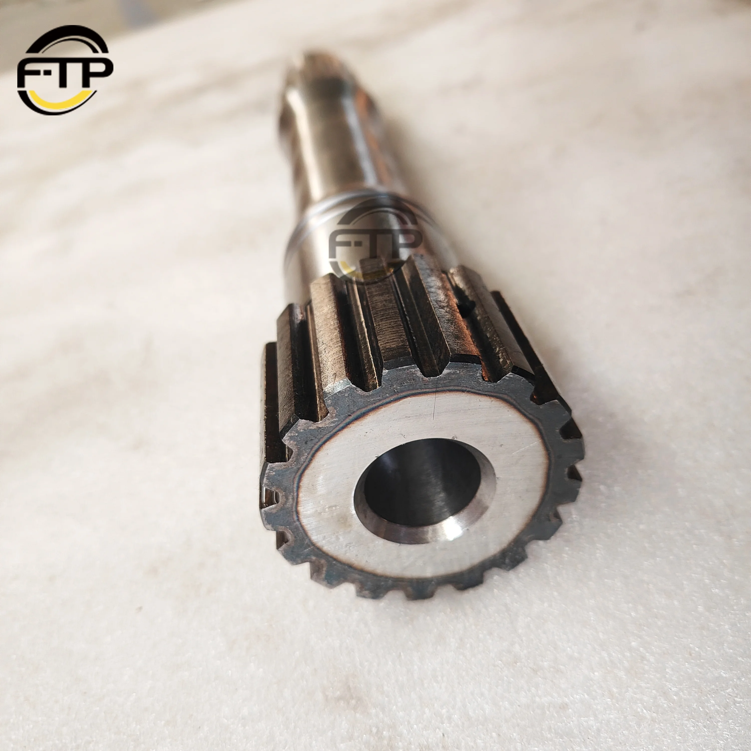 D65A-6 D65A-8 Bulldozer part 144-13-11650 Torque converter Housing Shaft Turbine shaft 144-13-11650