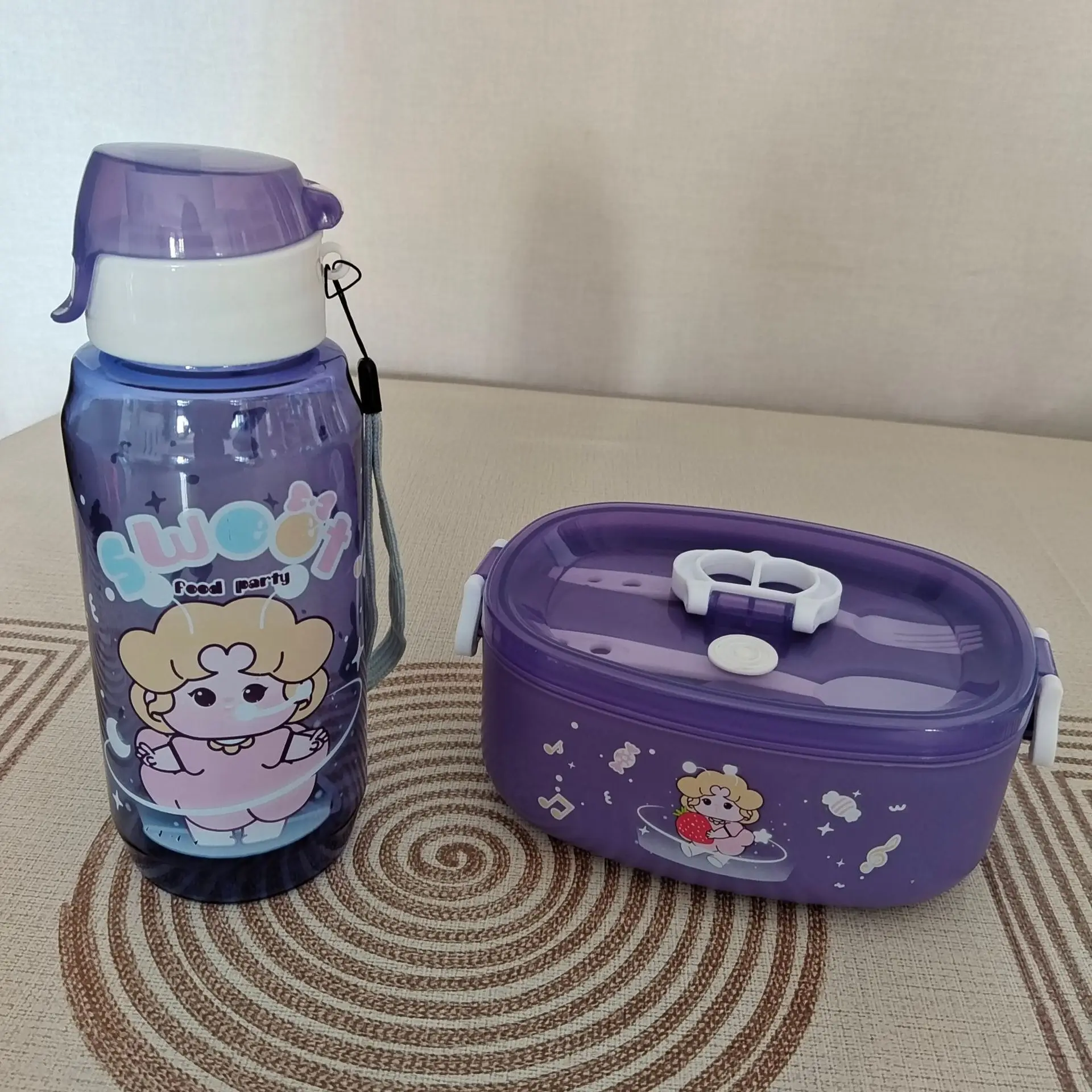 2023 new design oval shape cute children plastic school lunch box sets for kids with water bottle