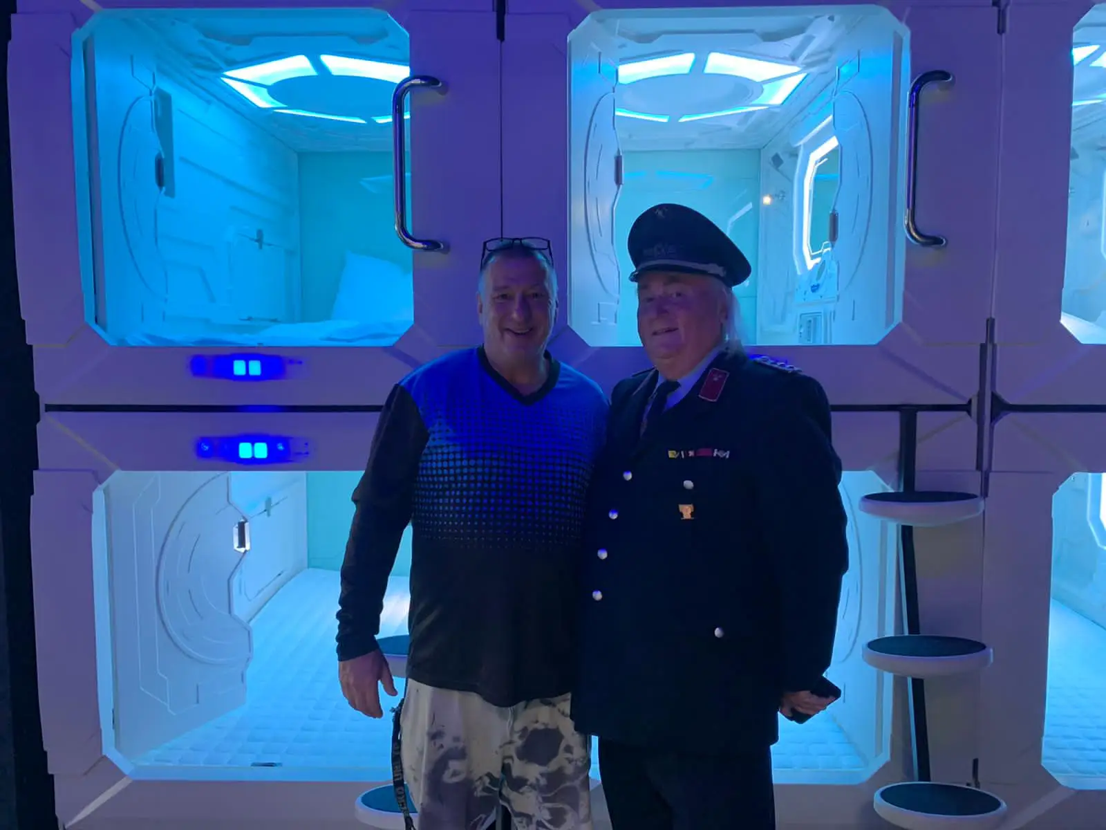 WE New Design Office School Sleeping Bunk Bed Pod ABS Cabin Vertical Capsule Bed For Sale