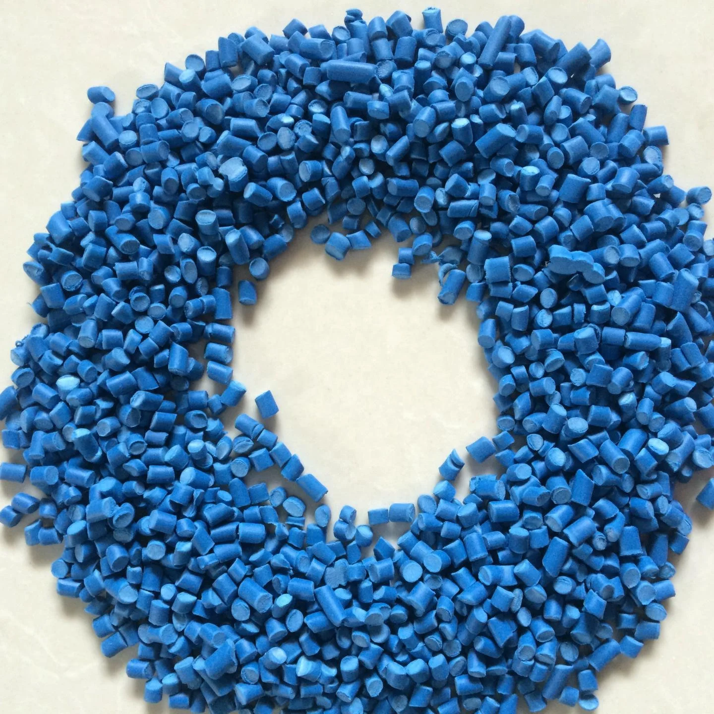 pvc materials granules manufacturer  transparent color pvc granules for rain boots shoes sole footwear