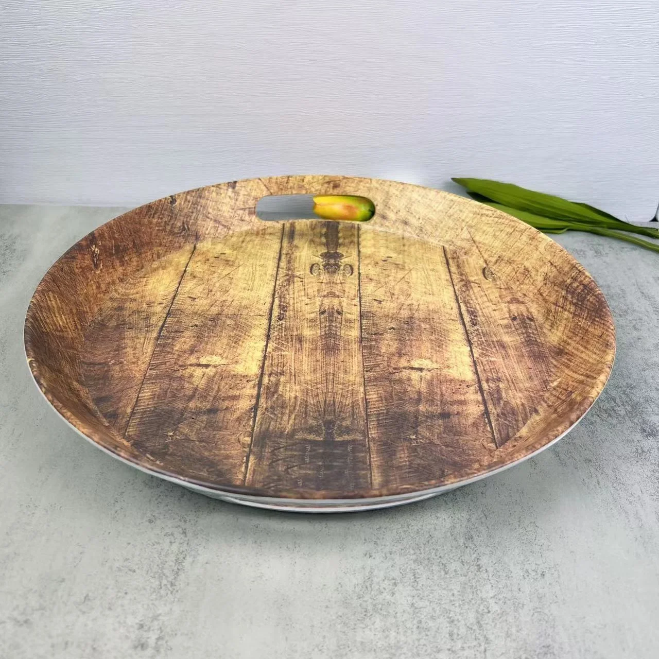 Wholesale melamine  plastic  serving tray handles   round trays  with handle  wooden style print Food grade