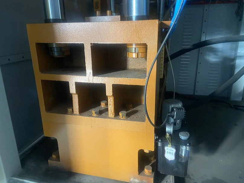 250cc cup making machine in shantou  company manufacturer