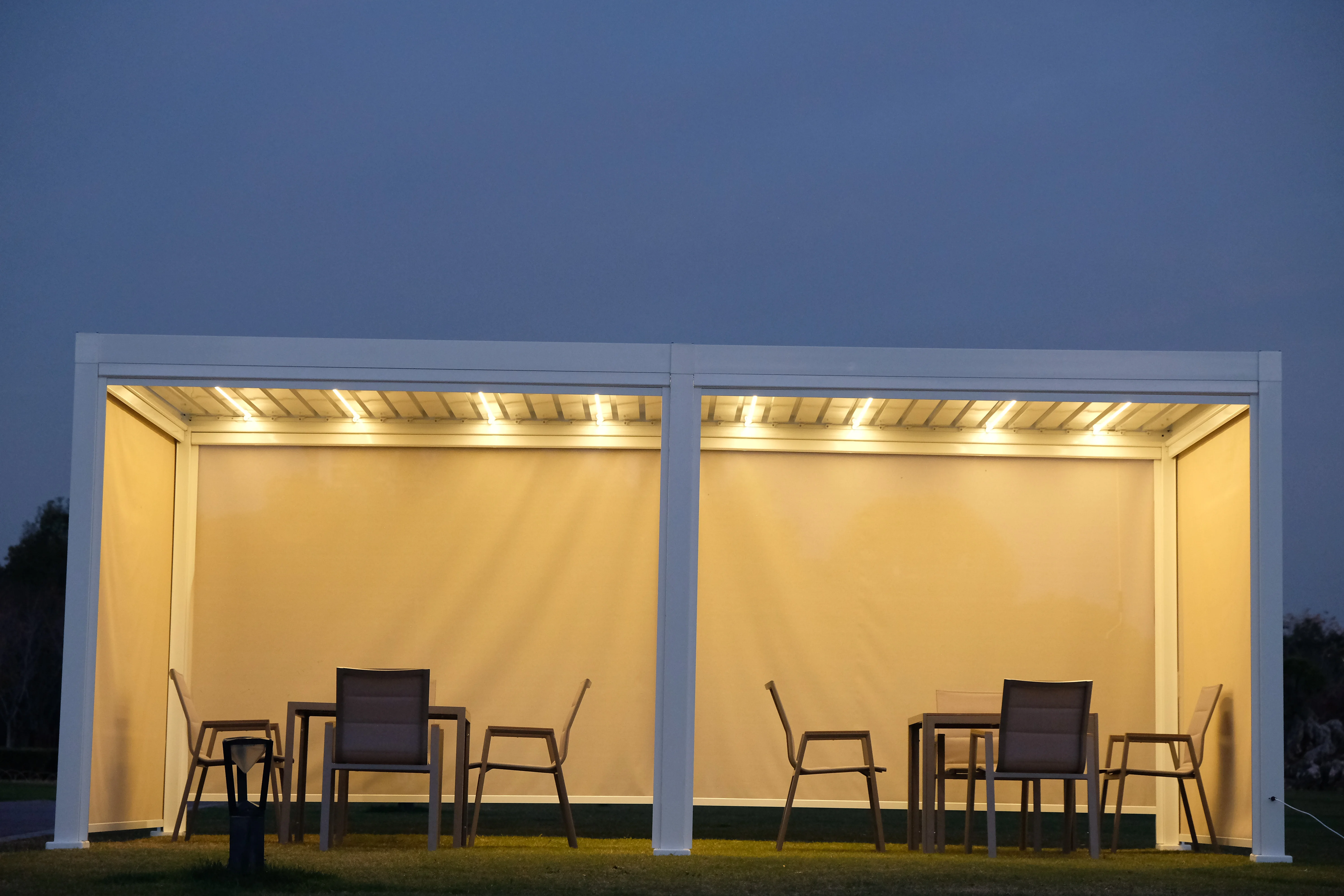 2024 Hot Sale Garden Gazebo Pavilion Manual Opening Waterproof Pergola Aluminium Outdoor Pergola With Handle Crank