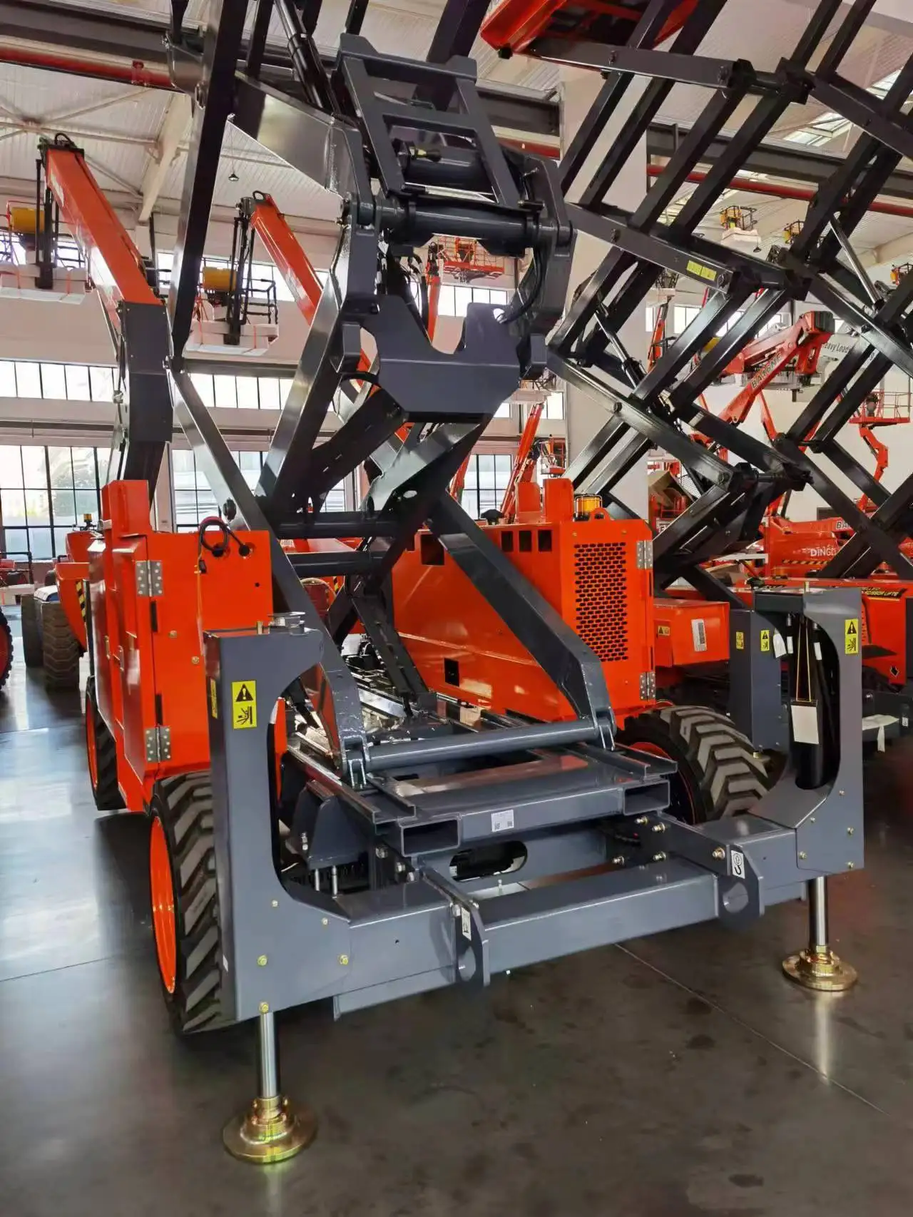 JCPT1823RTL Dingli Used Manlift Mobile Scissor Lift 18m Outdoor Scissor Lift Platform For Sale
