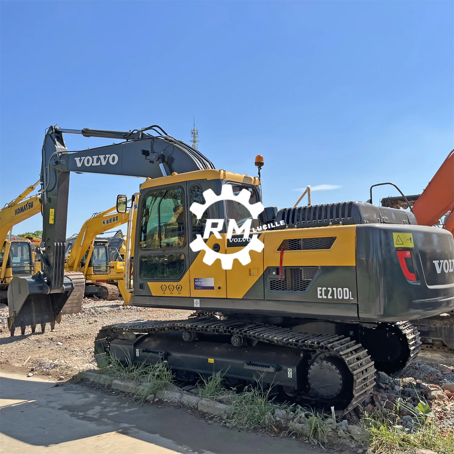 Гусеничный экскаватор Volvo EC210DL