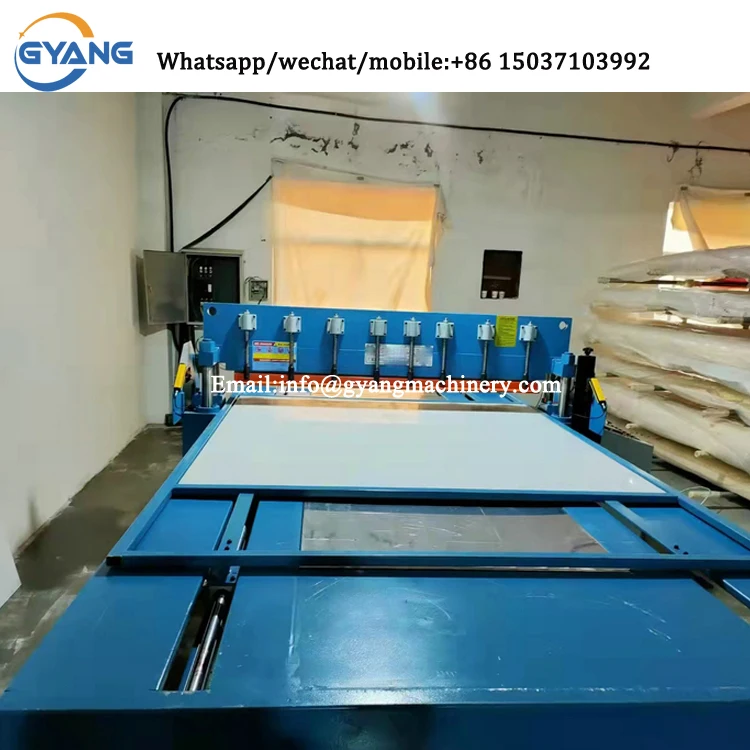GYANG machinery  Of Automatic Digital Cutter Cnc Laser Cutting Machine For Textile Fabric Cloth Leather Fiberglass Sofa Curtain
