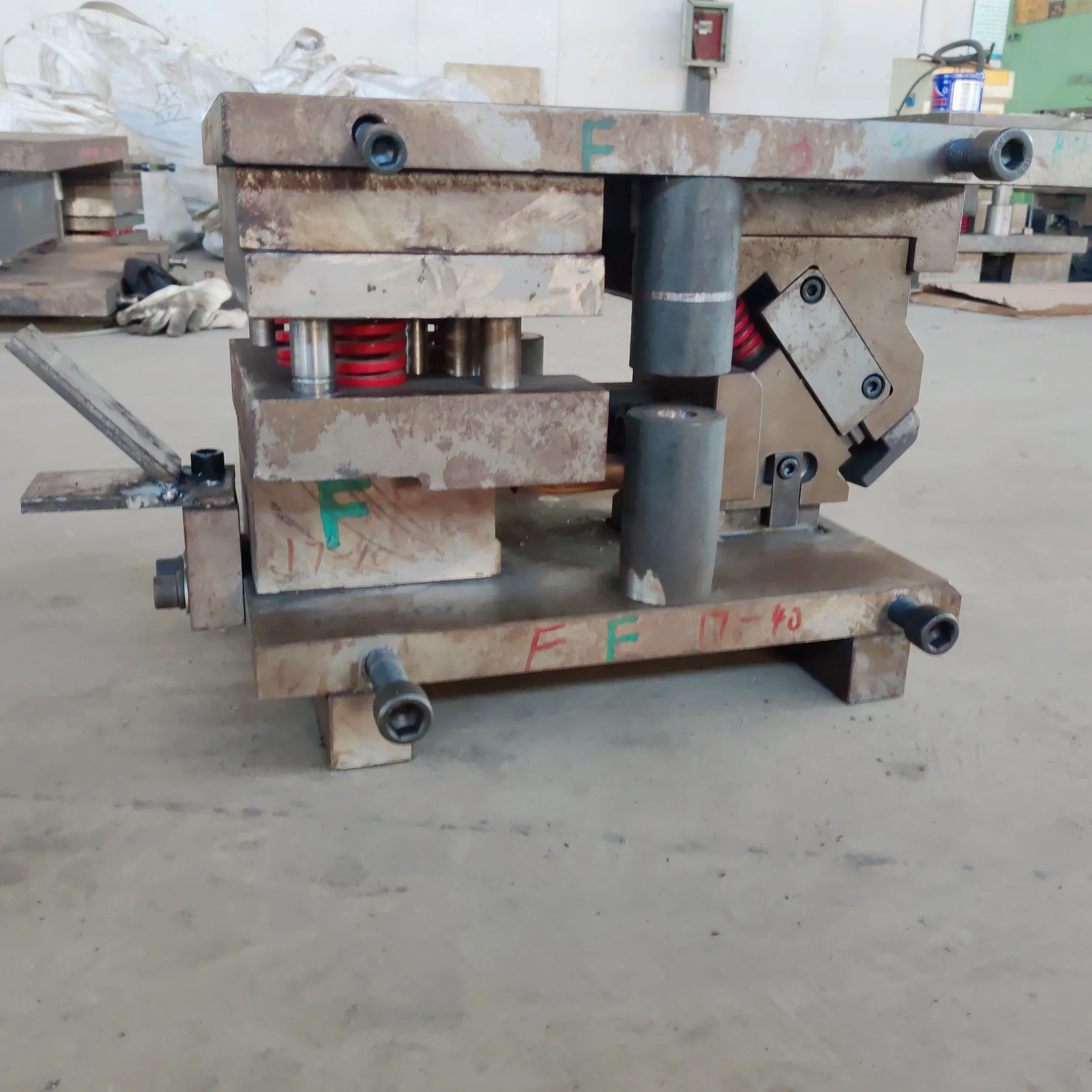 China Manufacturer Bending Machine For Dies Metal Stamping Mold Stainless Steel Die Metal Stamping Press