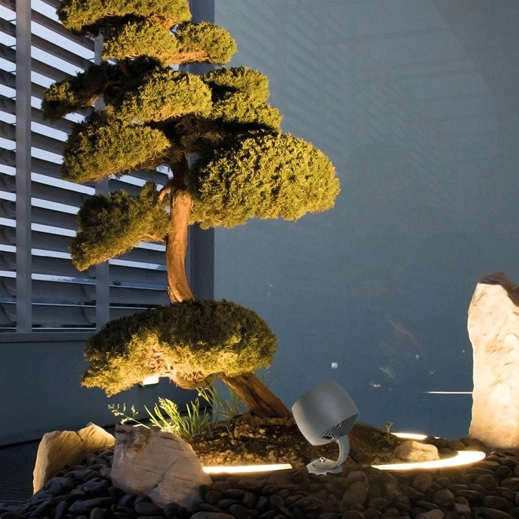 2022 New Arrivals Decorative Outdoor Lawn 10w 20w 30w Ip65 Waterproof Aluminum Glass Led Spotlight Lights