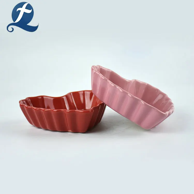 Good quality restaurant custom printed ceramic heart shape dish