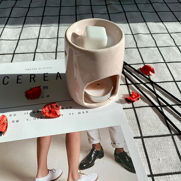 Factory Direct Selling Own Brand Soybean Wax Ceramic Jar Candle Scented Luxury Candle