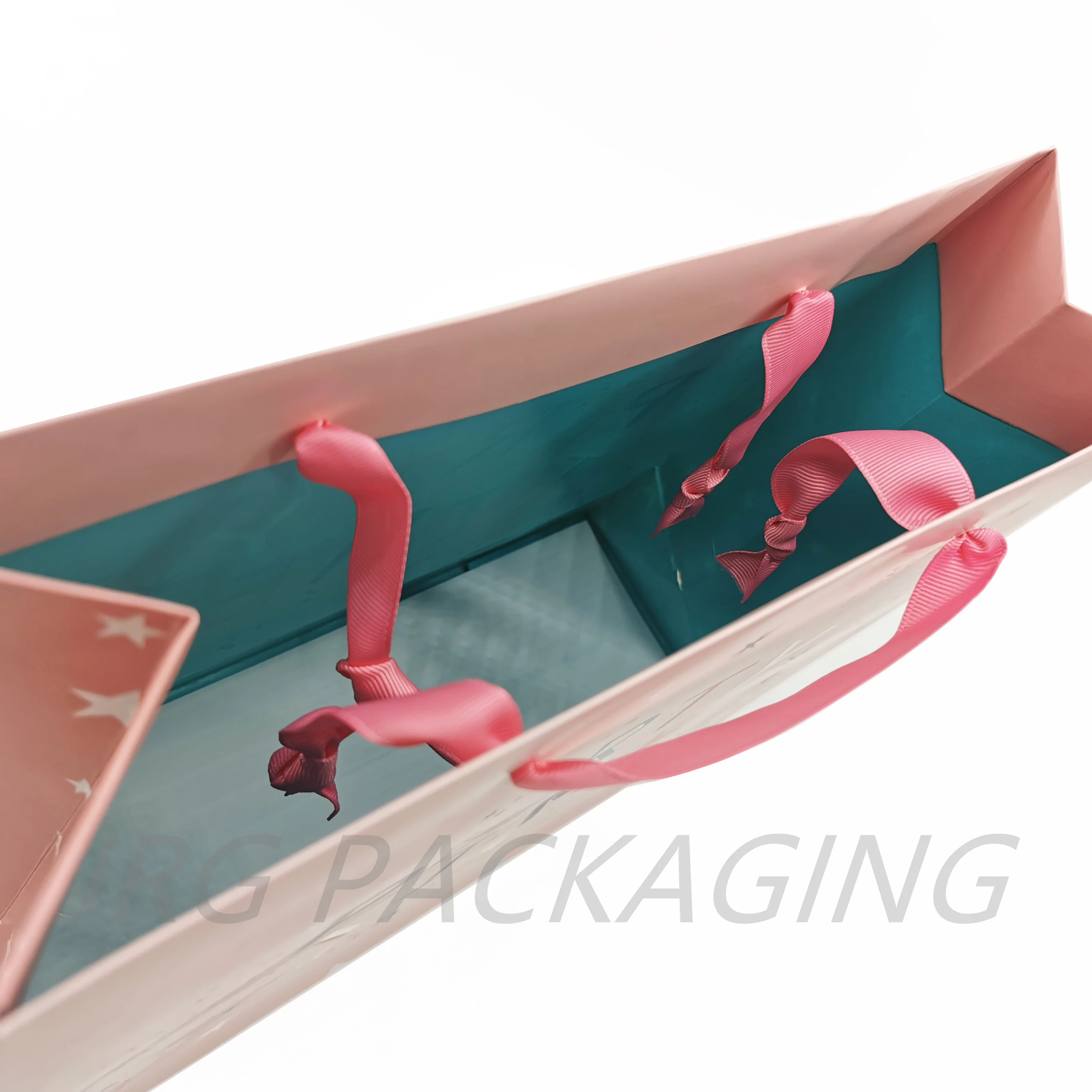 Premium Custom Logo Design Boutique Christmas Kraft Paper Bags Gift Wrapping Bags With Your Own Logo Handle Shopping bags