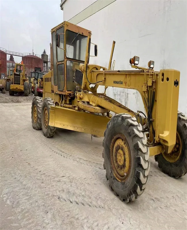 Оригинальные рабочие часы используемые в Японии грейдер komatsu gd 511 по низкой цене для продажи