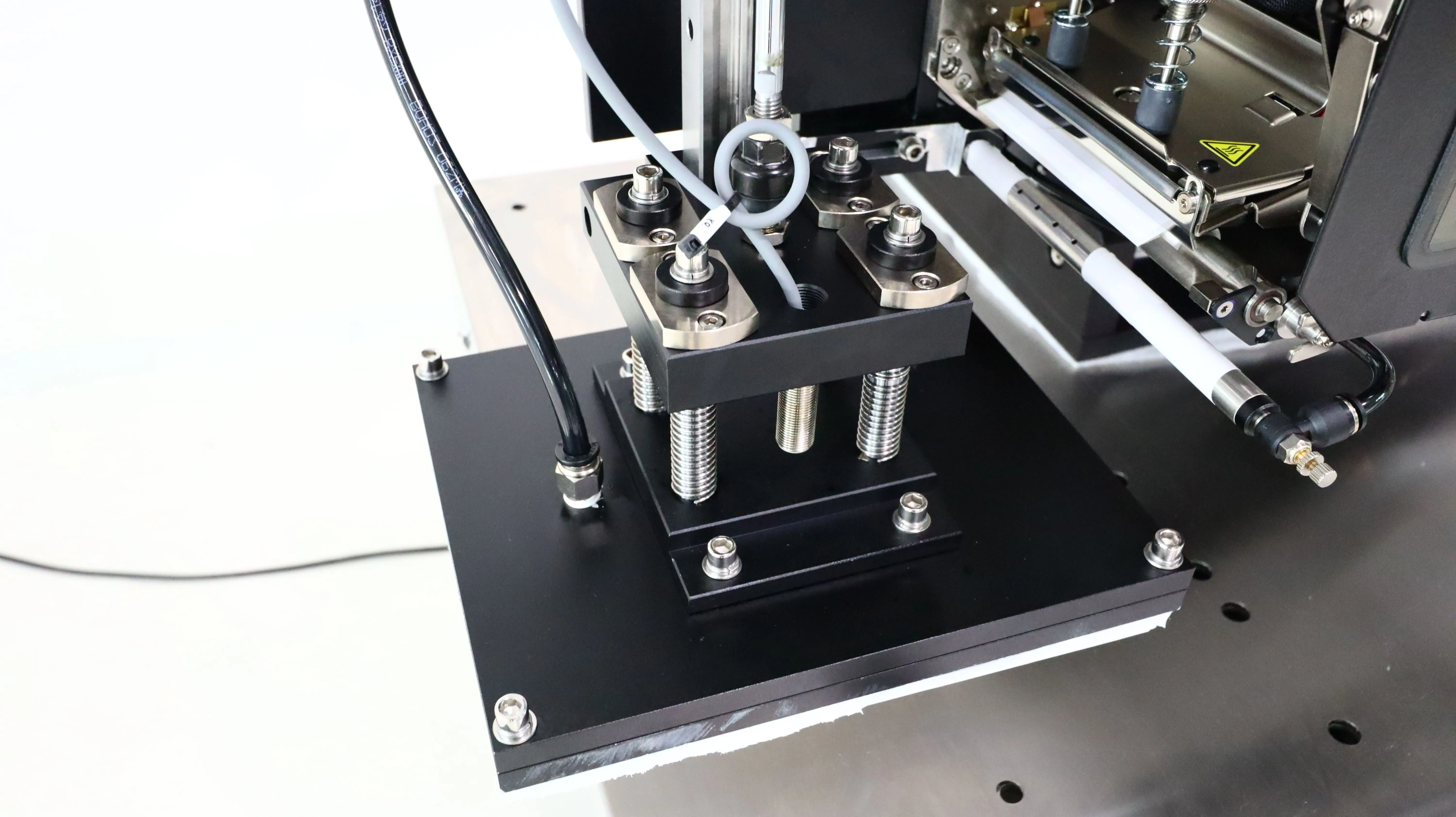 Gosunm Print and Apply Automated Label Applicators in Food industry Printer and Apply Systems