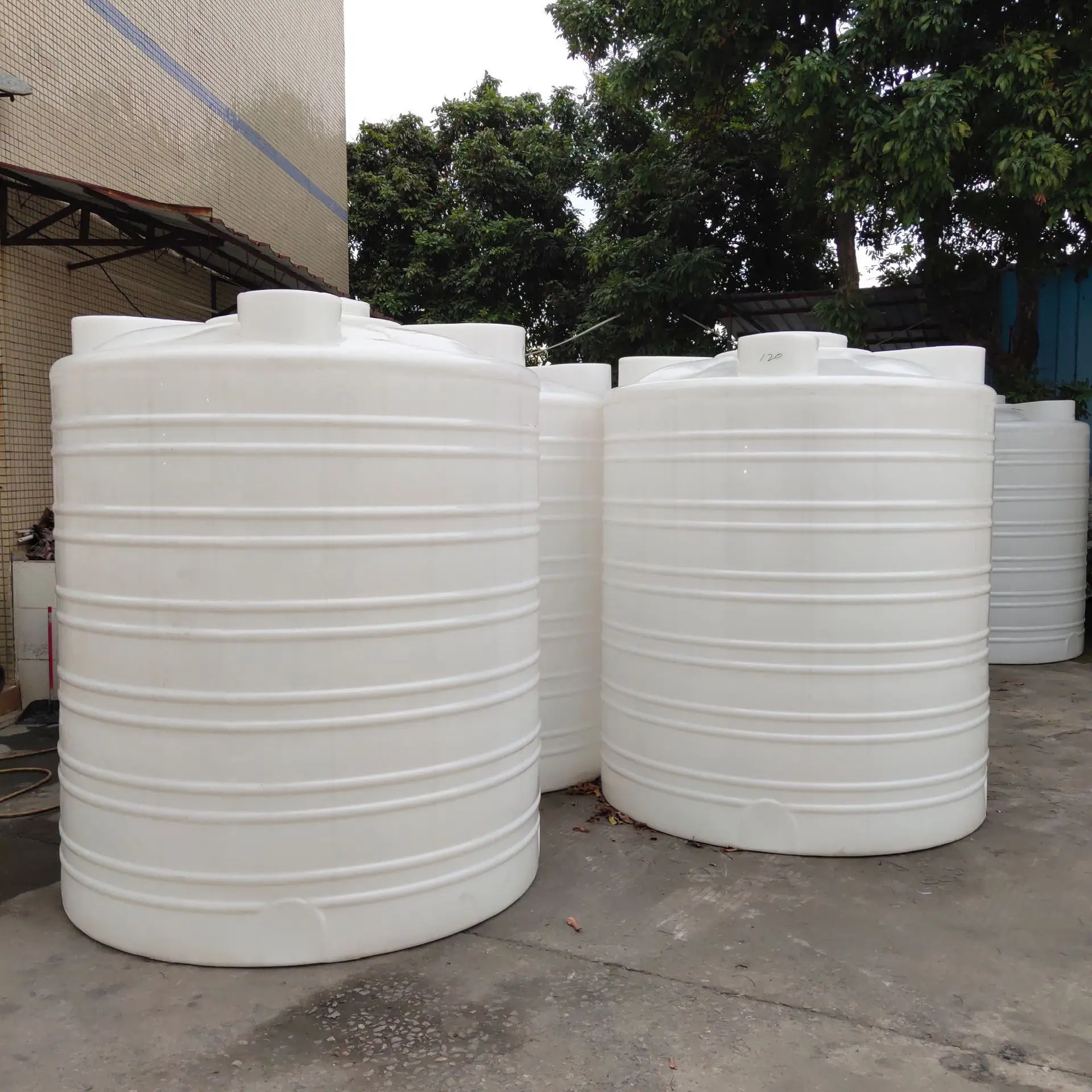 Customized Large thickened water tower plastic bucket food water tank