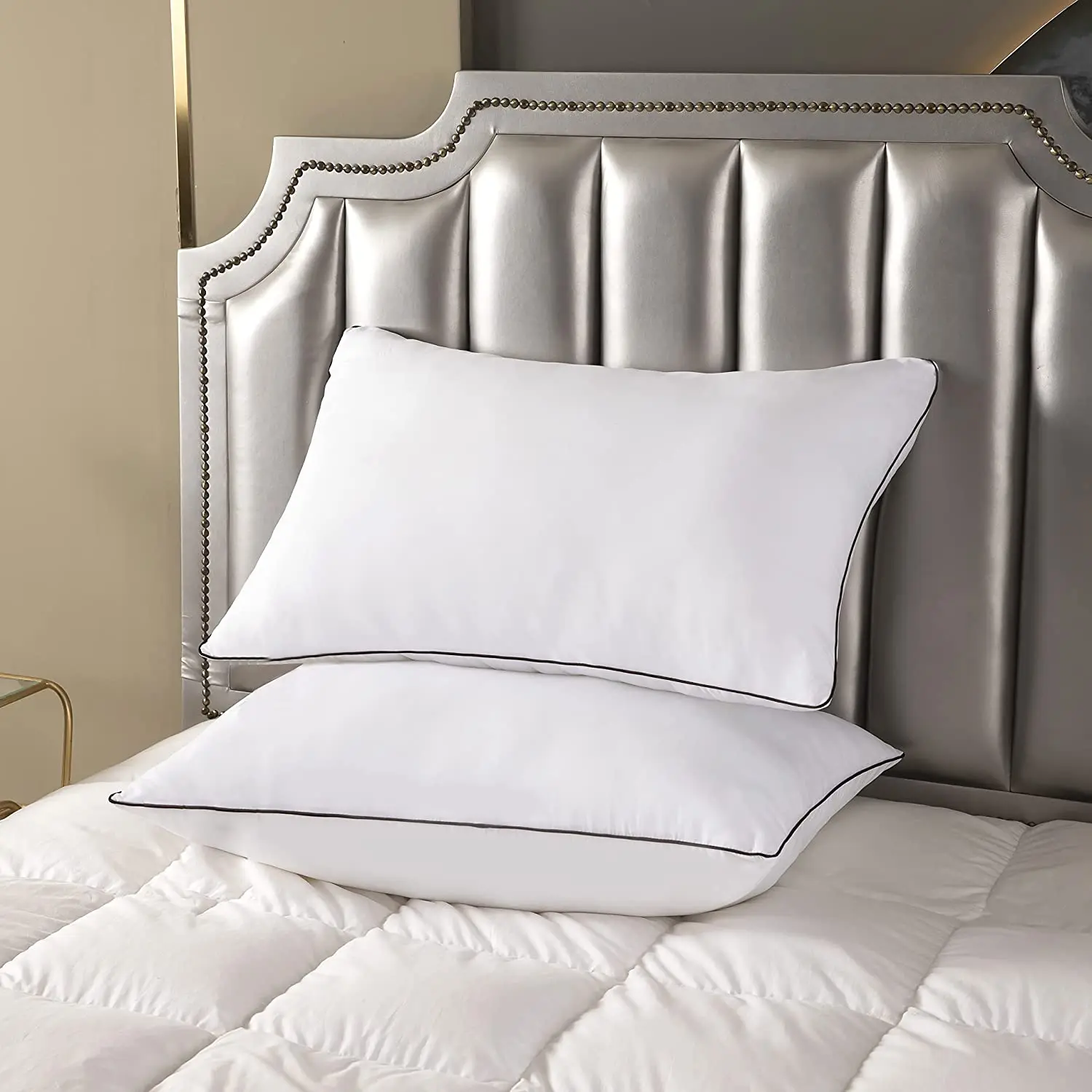 Embossed White Cushion Pillow Soft Supportive Luxury Pillow Hotel Quality Bed Pillows For Adults Men Women