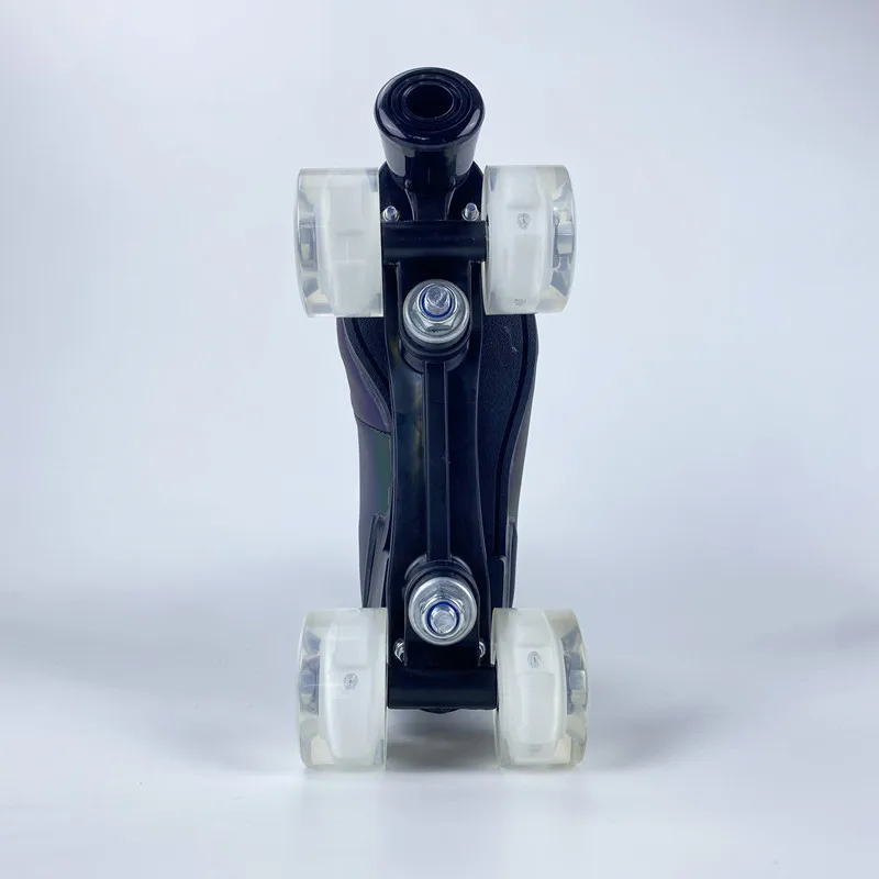 Factory Haute couture OEM ODM Reflective 3m material roller skates 4 wheel, Amazon hot sale quad skates women flashing roller