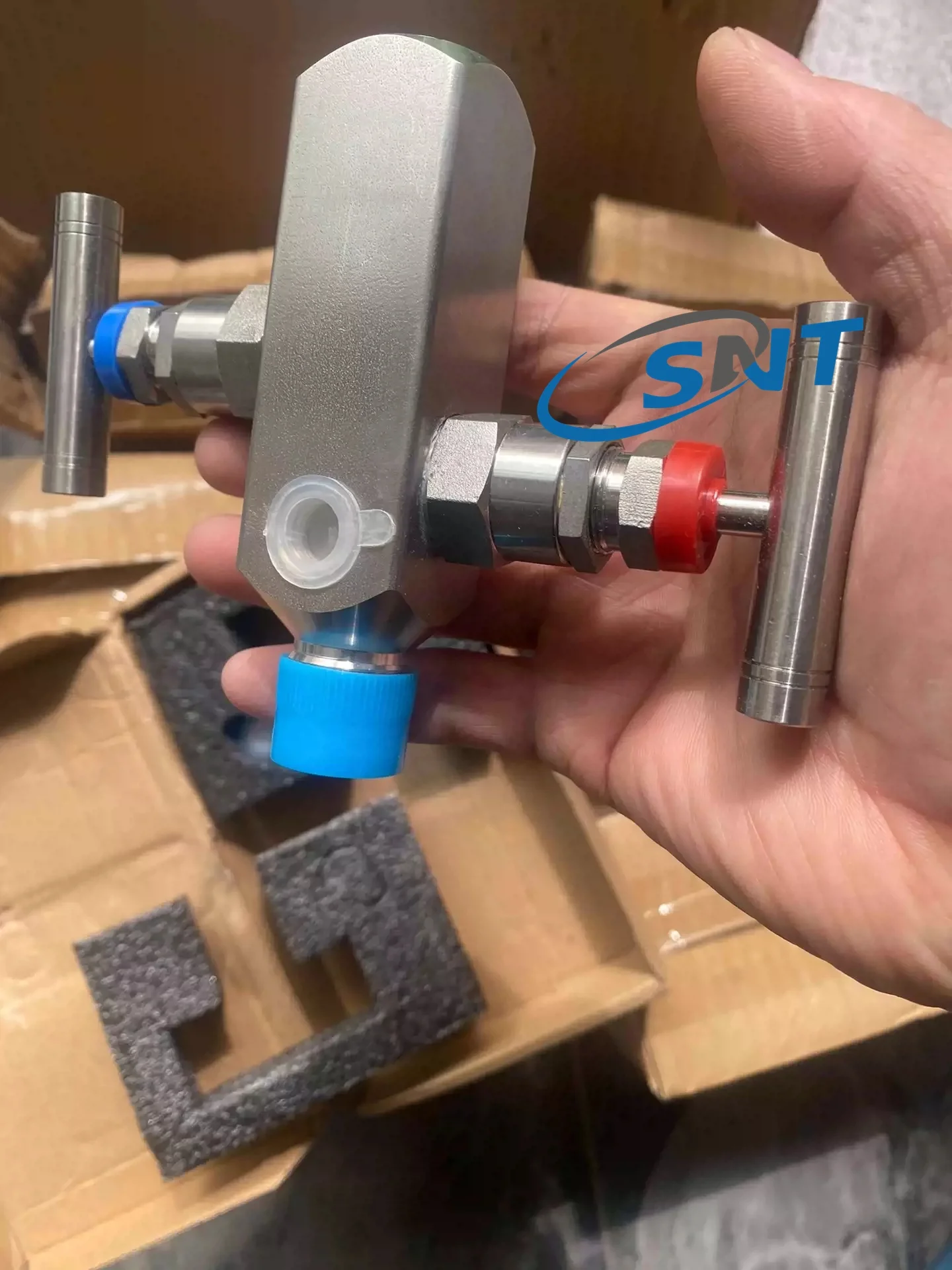 Stock Rosemounte 2 way valve manifold 0306 Inline Manifold 306 In-Line Pressure Manifold 0306RT22BA21 0306RT22BA11