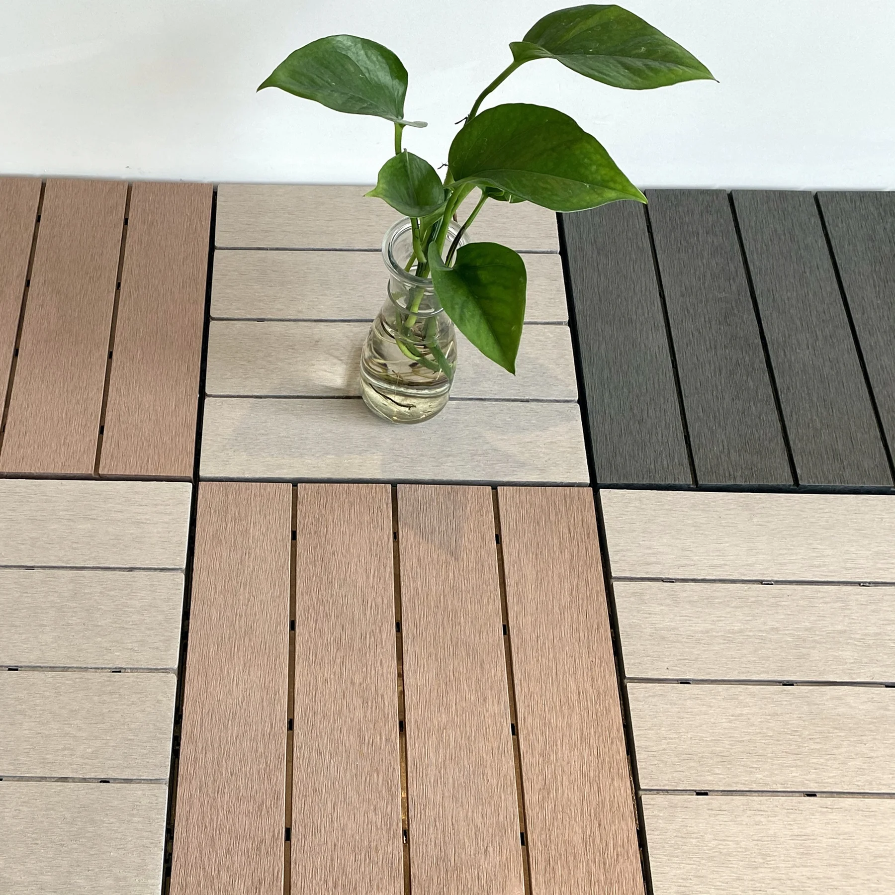 Outdoor WPC Composite Deck Tile for Balcony DIY Decking XF-N002 300*300*25 mm