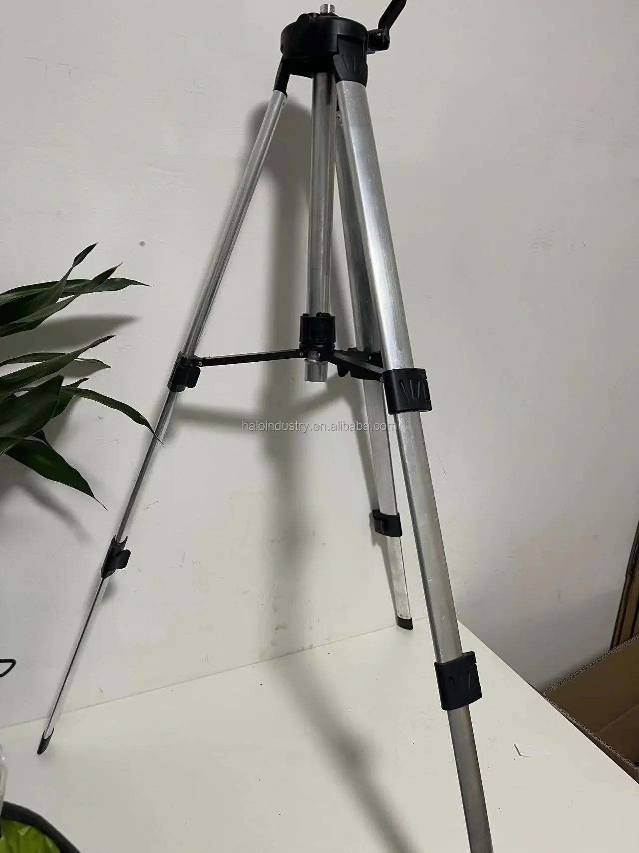 Hot Selling Cheap 1/1.2/1.5m laser level tripod spare parts telescopic holder with lightweight aluminum alloy