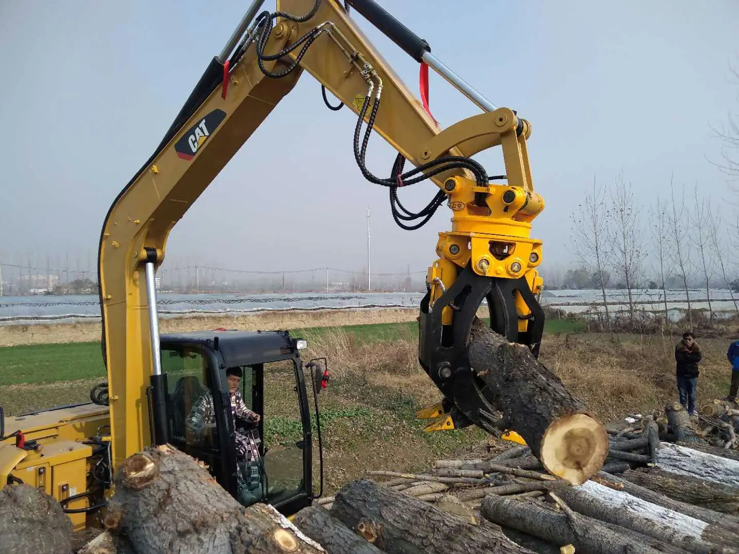 360 Rotating 20 Ton Excavator 5 Fingers MS Motor Forestry Hydraulic Log Grab