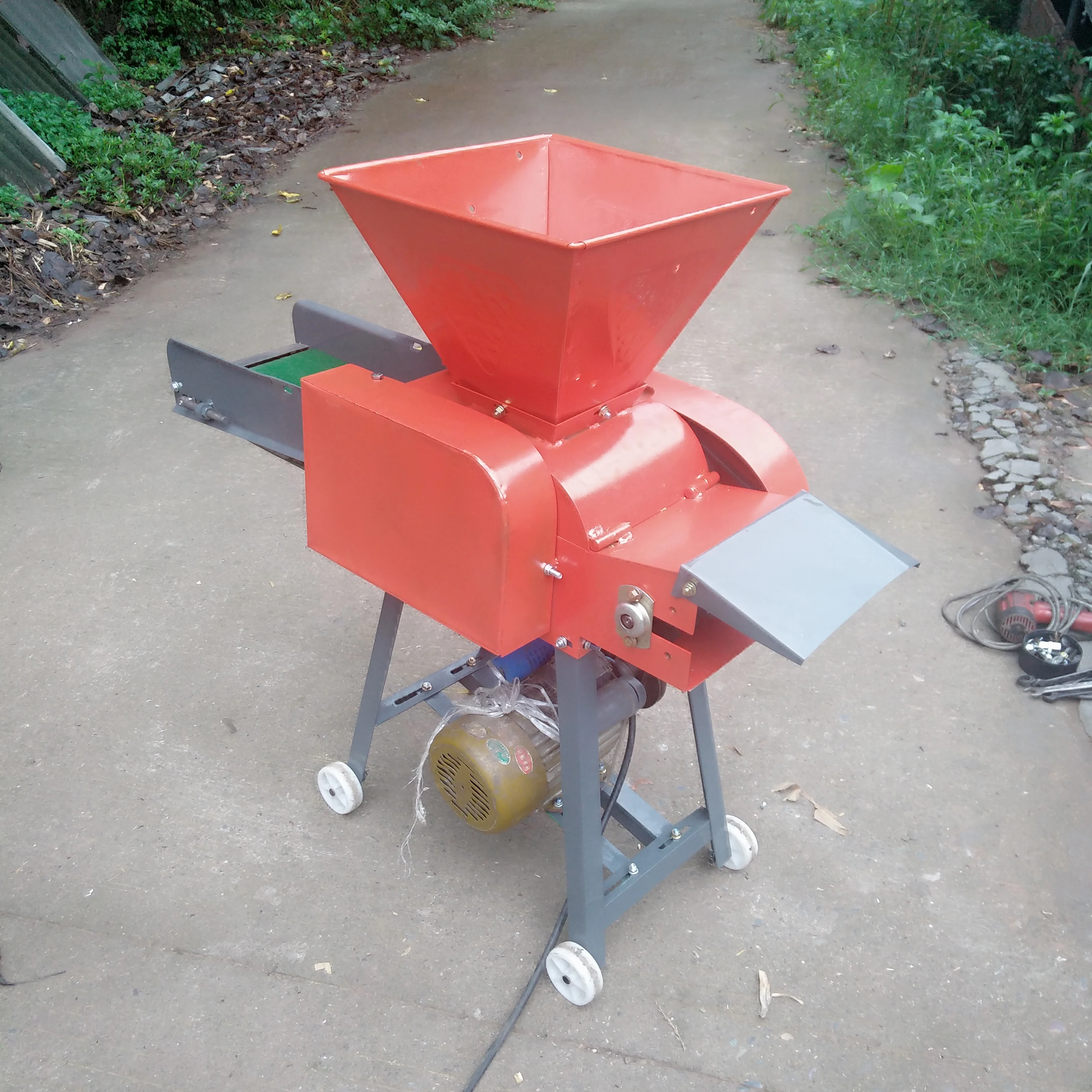 High quality Mini Chaff Cutter Machine Chopper Forage Animal Feed Processing Machine