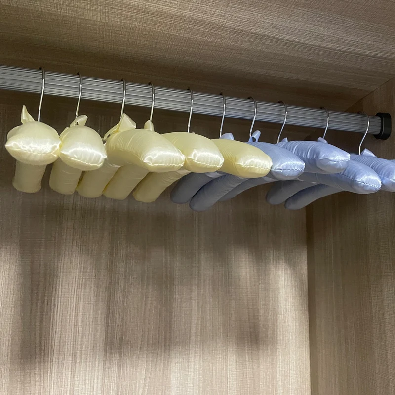 Non-slip clothes hangers high end satin fabric display hanger for dress