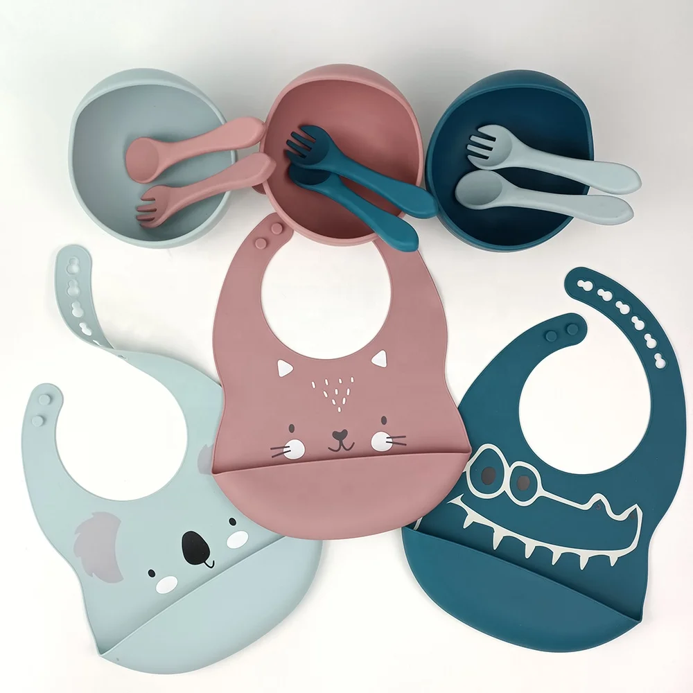 4PCS Set Baby Feeding Tableware Silicone Bowl bib Spoon And Fork Set Baby Supplies For Kids Baby Feeding Set Silicon Bowl Spoon