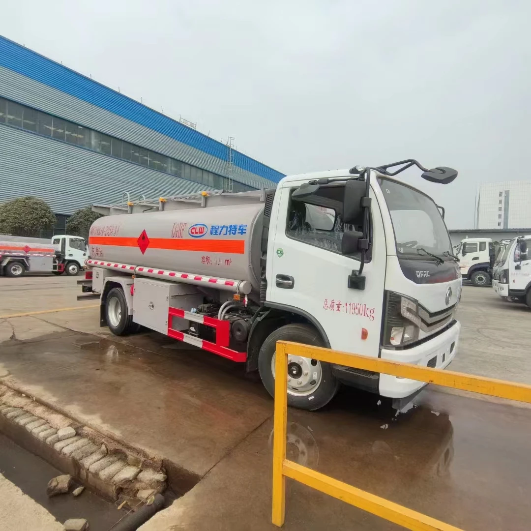 China factory price Dongfeng 4x2 airport fuel tank trucks aviation palm oil fuel tank tanker truck capacity