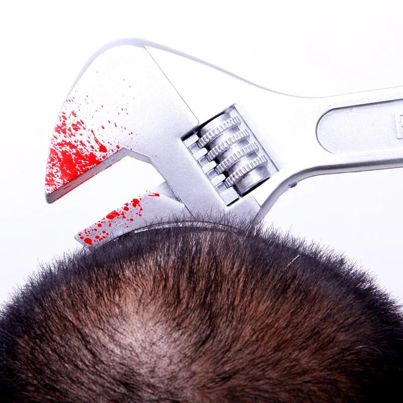 High-quality Customized Halloween headband simulation through the kitchen knife horror party zombie cosplay props saw axe buckle