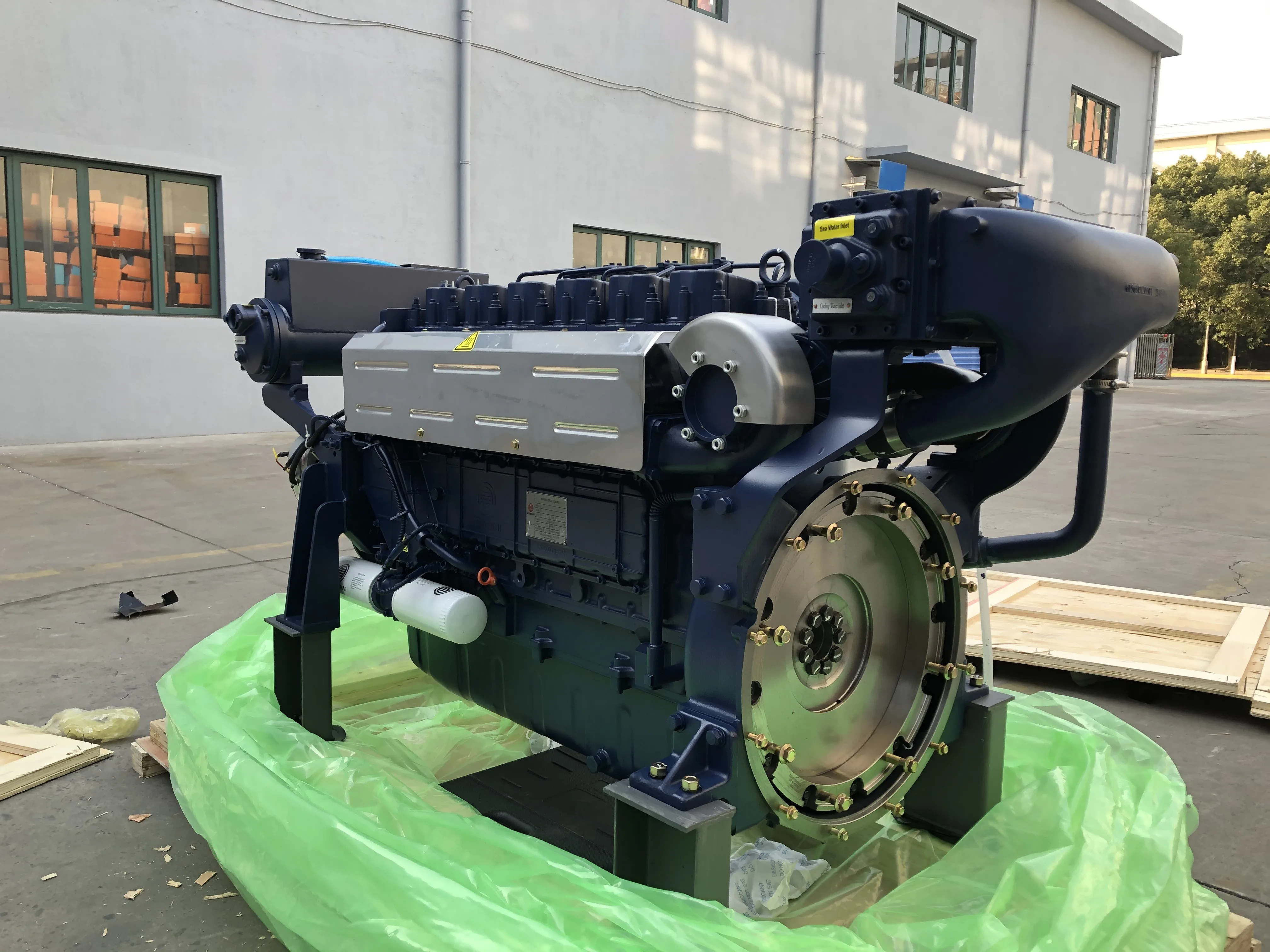 High quality and brand new 4 stroke 6 cylinder Weichai Marine Diesel Engine WD12C327-18