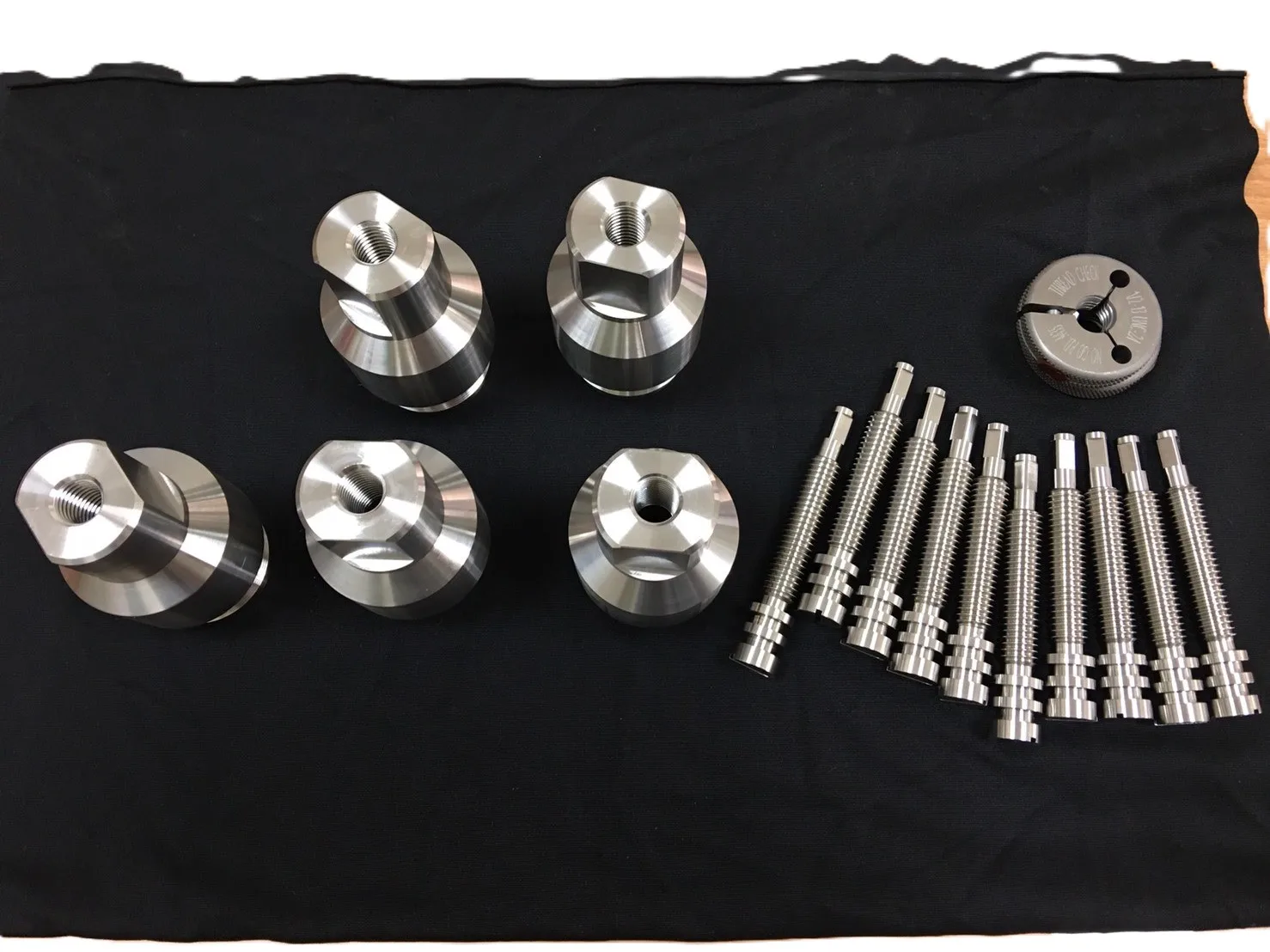 Customizable SS304 Cast Iron Ball Valve Bracket Industrial Steel Parts in Multiple Sizes OEM Support