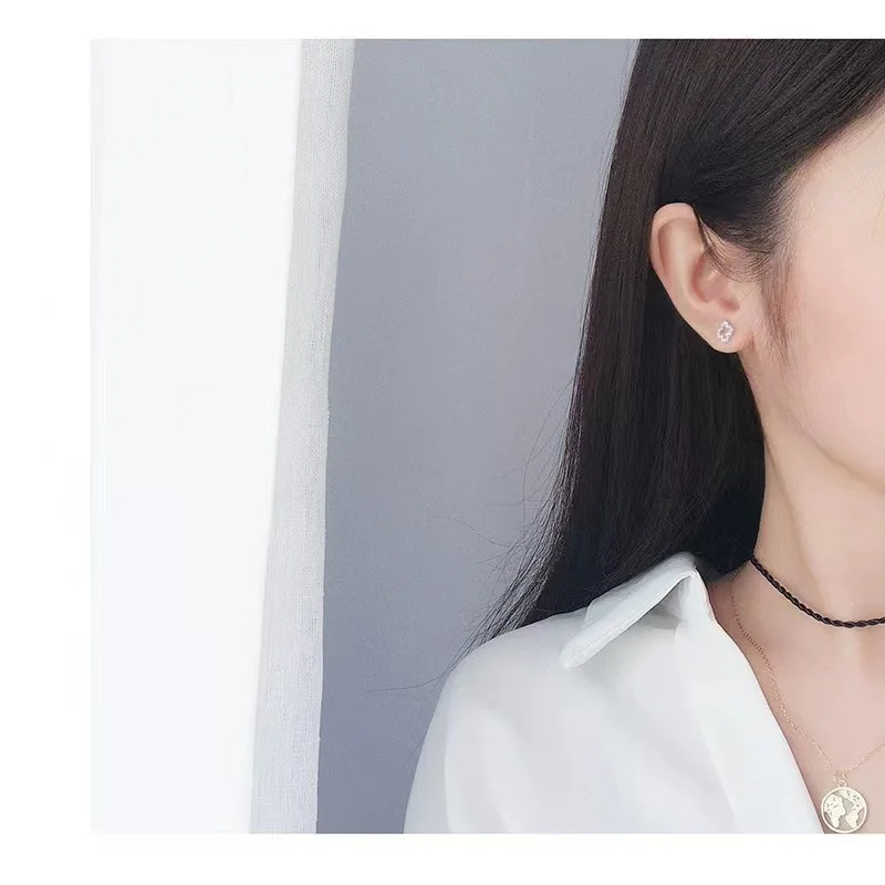 Korean earrings925 Sterling silver allergenic earrings hollowed-out four-leaf clover studs with full drill for women