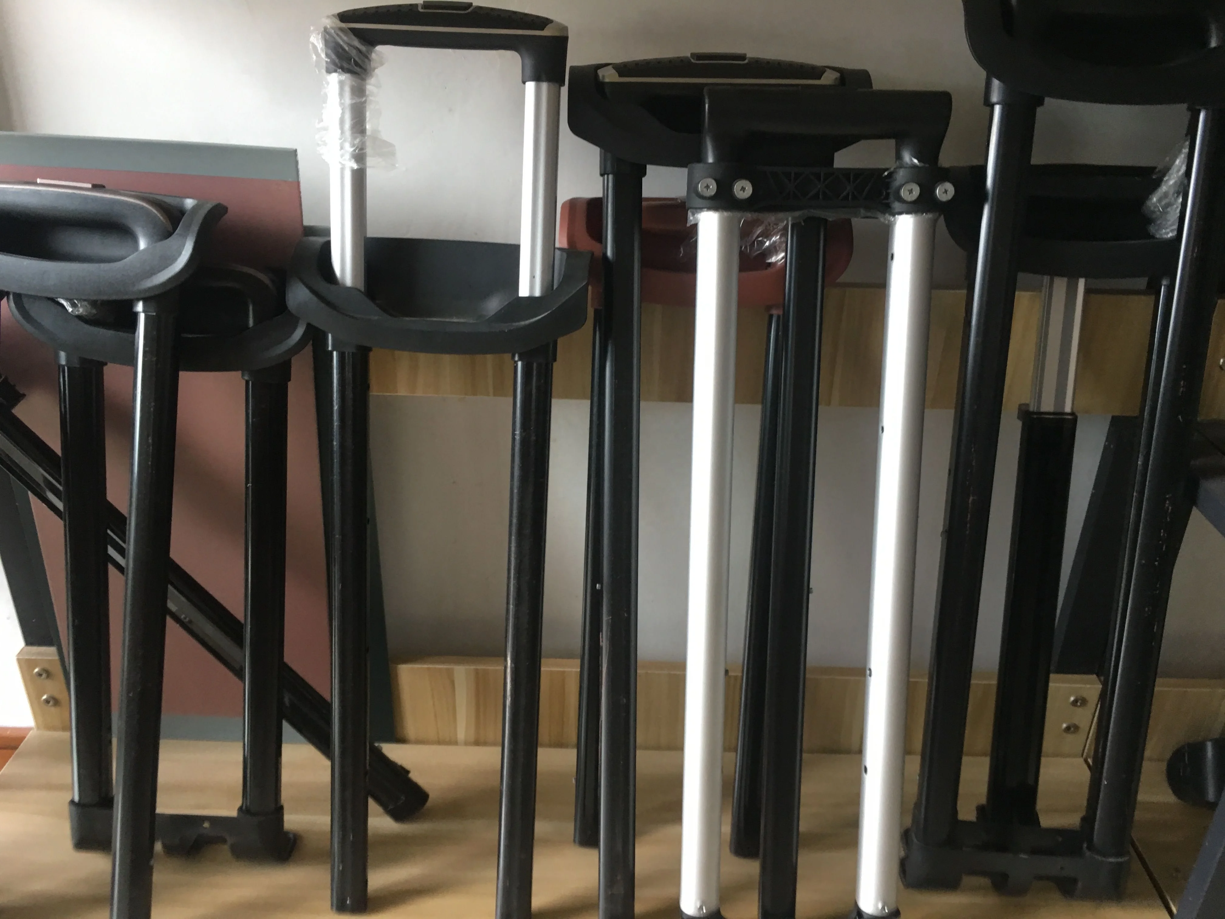 YESHINE Wholesale custom airport spare luggage telescopic trolley parts in sell