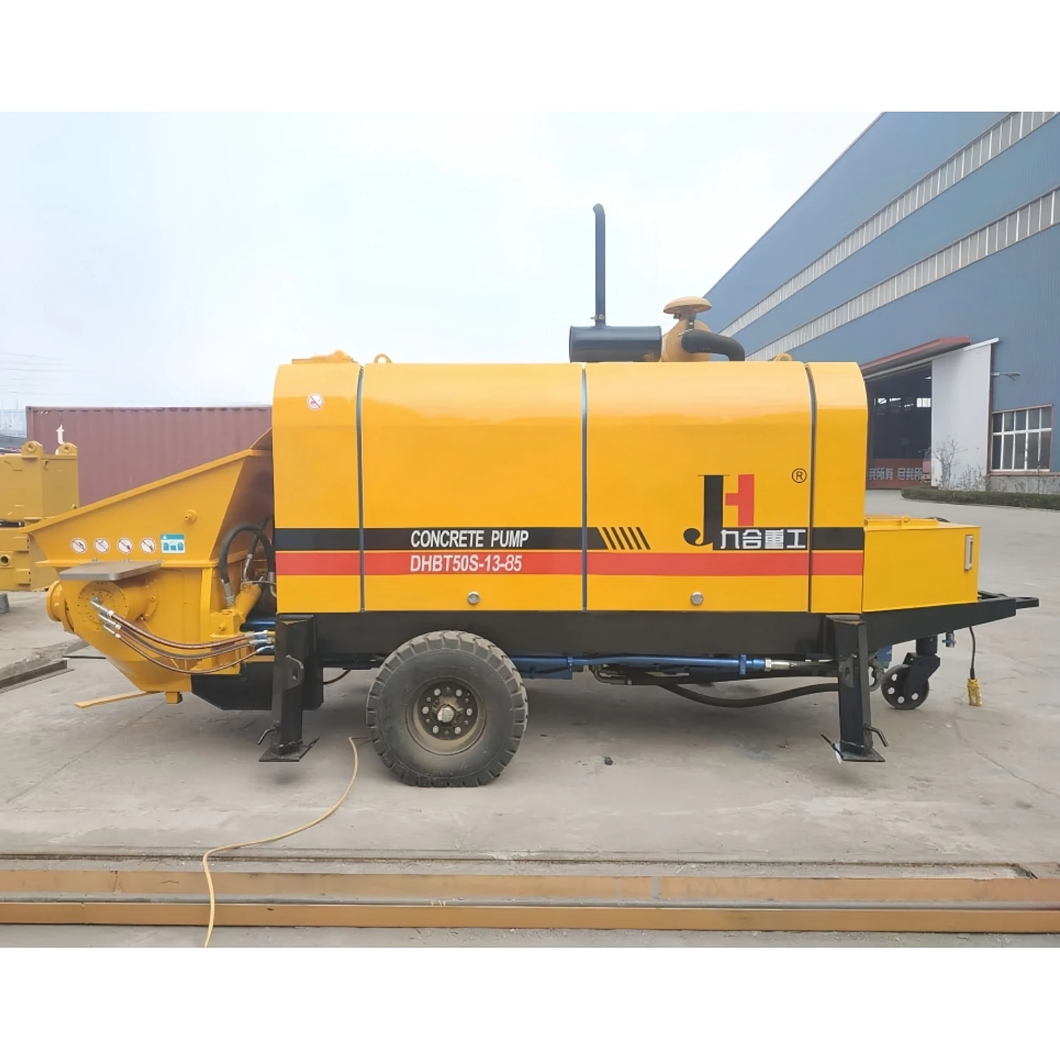 Mobile Small Pumping Machinery Full Hydraulic System Control DHBT50S-13-85 Diesel Driven Fine Stone Concrete Trailer Pump