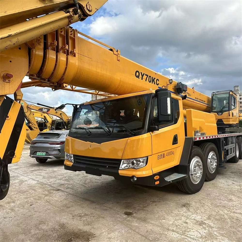 Used QY70KC Mobile Crane with 25-80ton Lifting Load Engine Pump Motor Bearing Gearbox Core Components Included