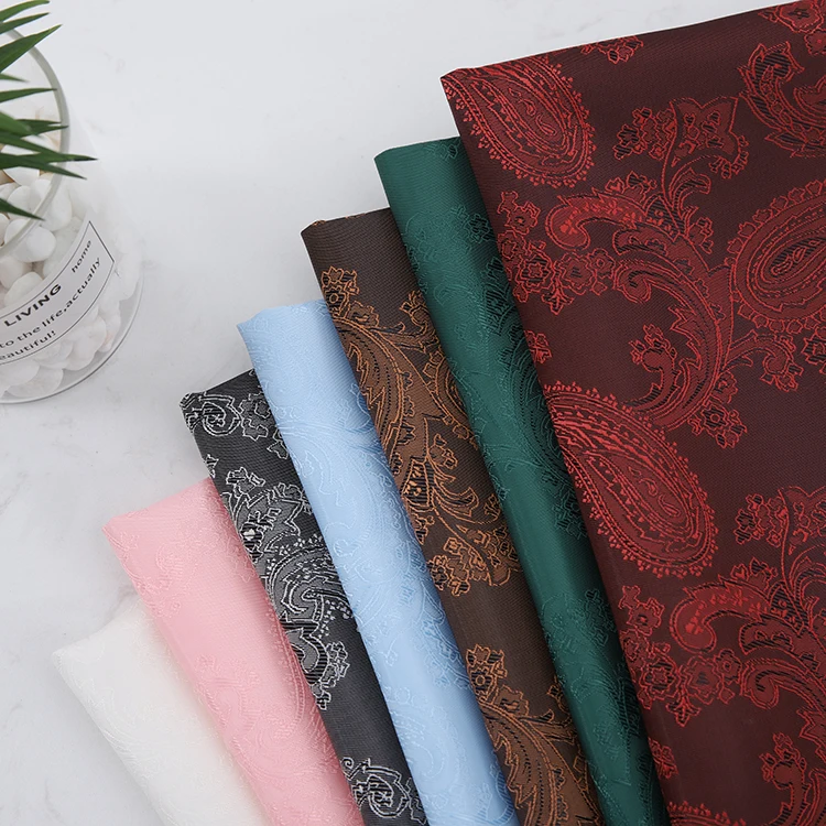 Chinese fabric supplier 100% polyester paisley metallic shiny jacquard fabric for garment factory