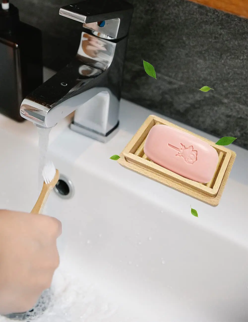 Household bamboo and wood soap box bracket, double-layer drainage soap box hand-made bathtub shower to keep soap dry.