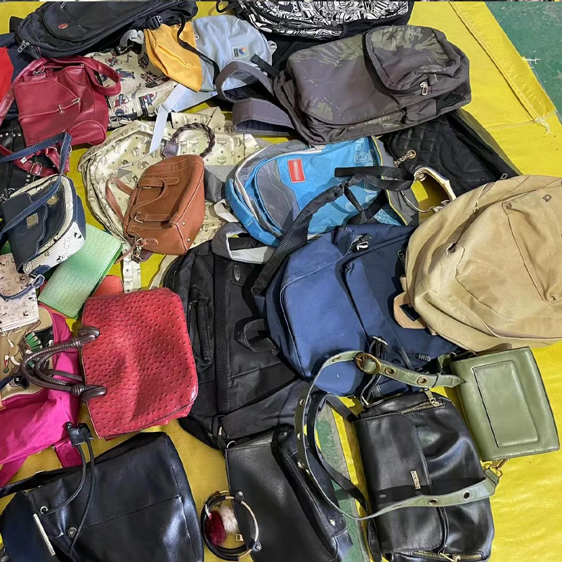 Sell in bulk used mixed ladies and men bags wholesale mix design bags
