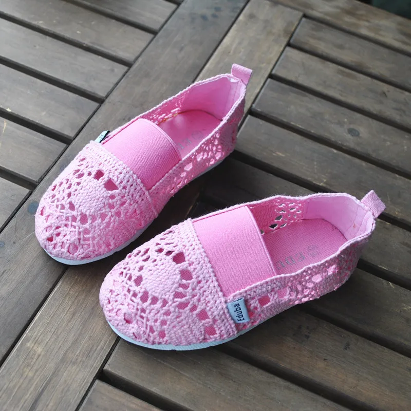 E11-3 Wholesale New Fashion Lace Edge Design Hollow Loafer Kids Shoes  girls sandal shoes 2 dollars per pair