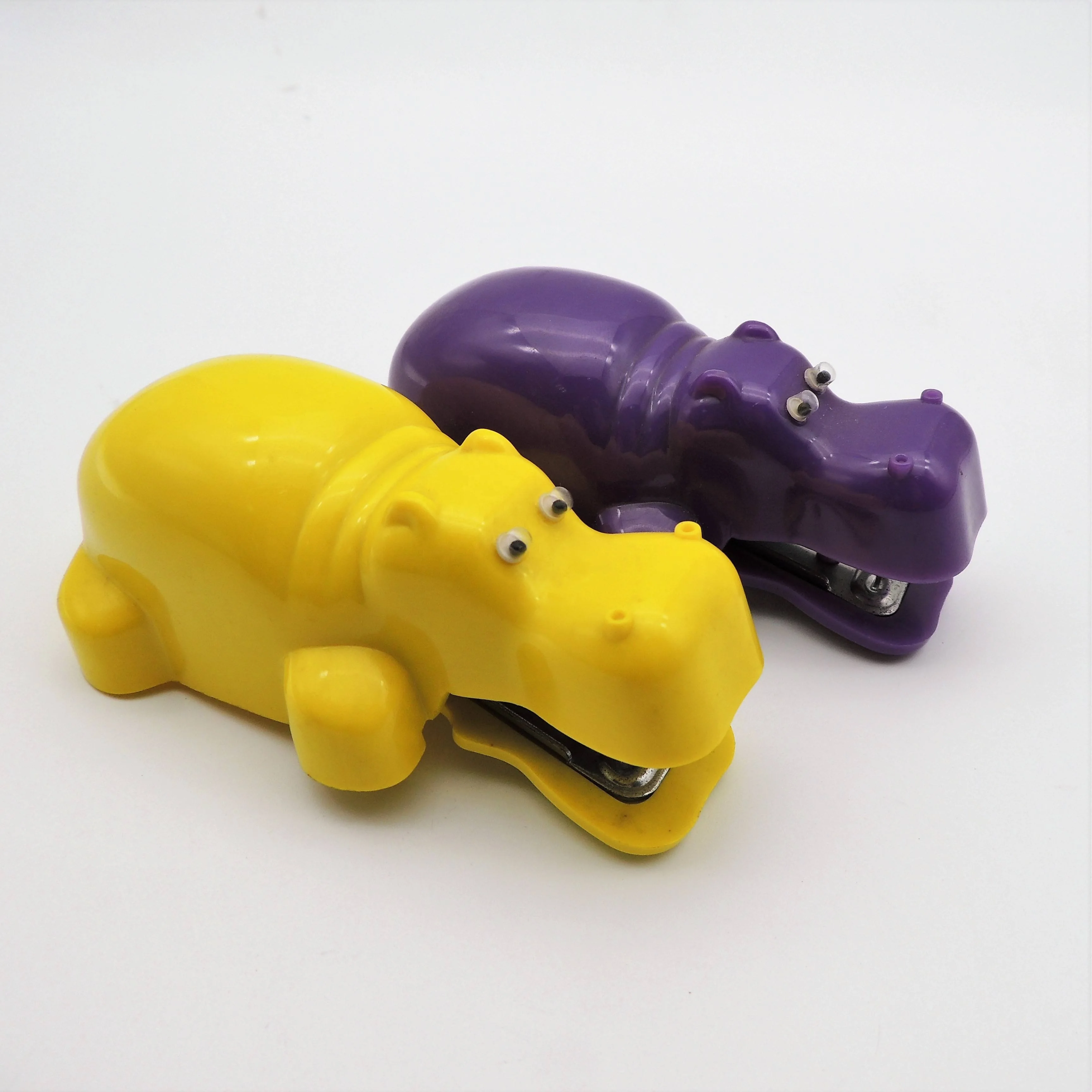 Copllent Manufacturers Directly Supply Desktop Stapler Animal Shape Stapler Cute Hippo Plastic Stapler