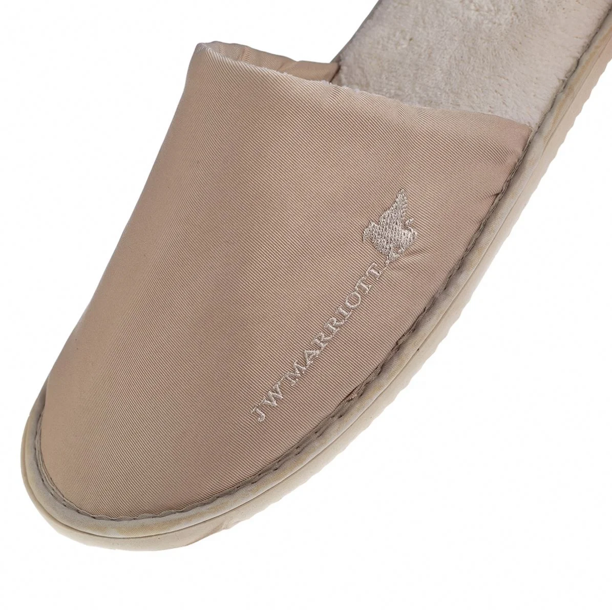 Chinese Manufacturers Produce High-Quality Coral Velvet Washable Hotel Disposable Slippers