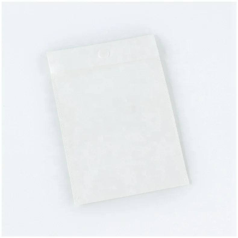 Customized waterproof lightweight untearable eco-friendly tyvek envelope mailer bag supplier