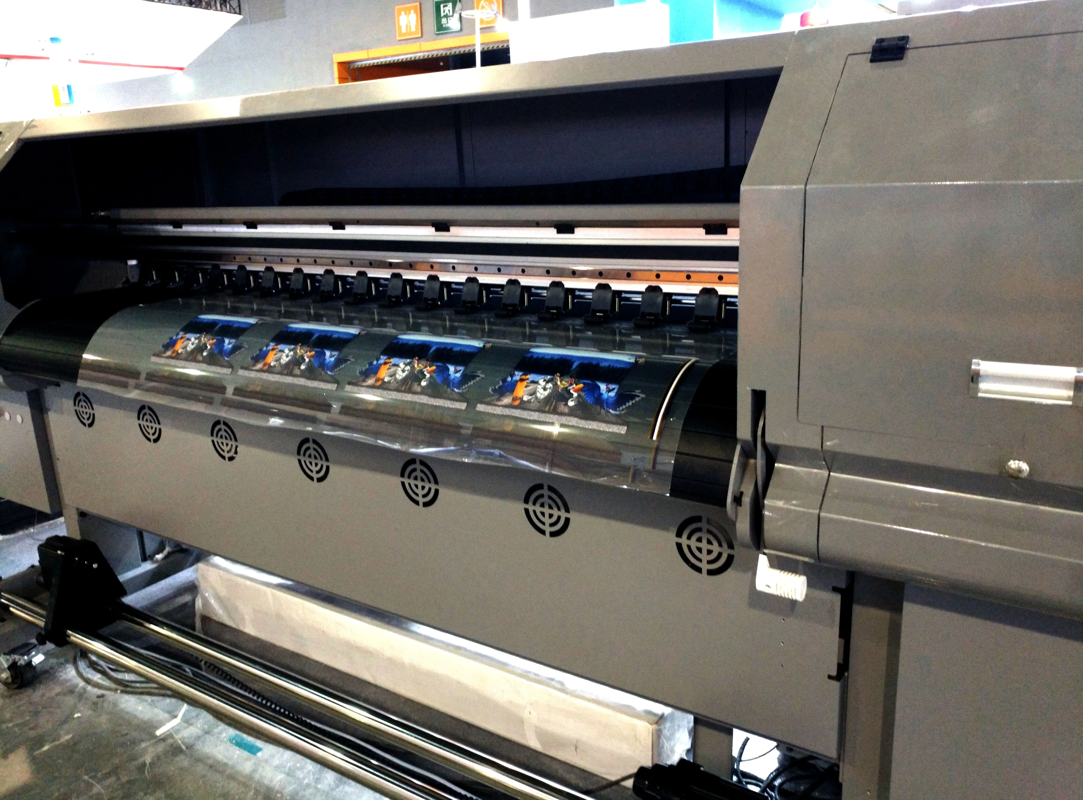 FORTUNE 10 feet  uv roll to roll printer varnish with 3d printing effect