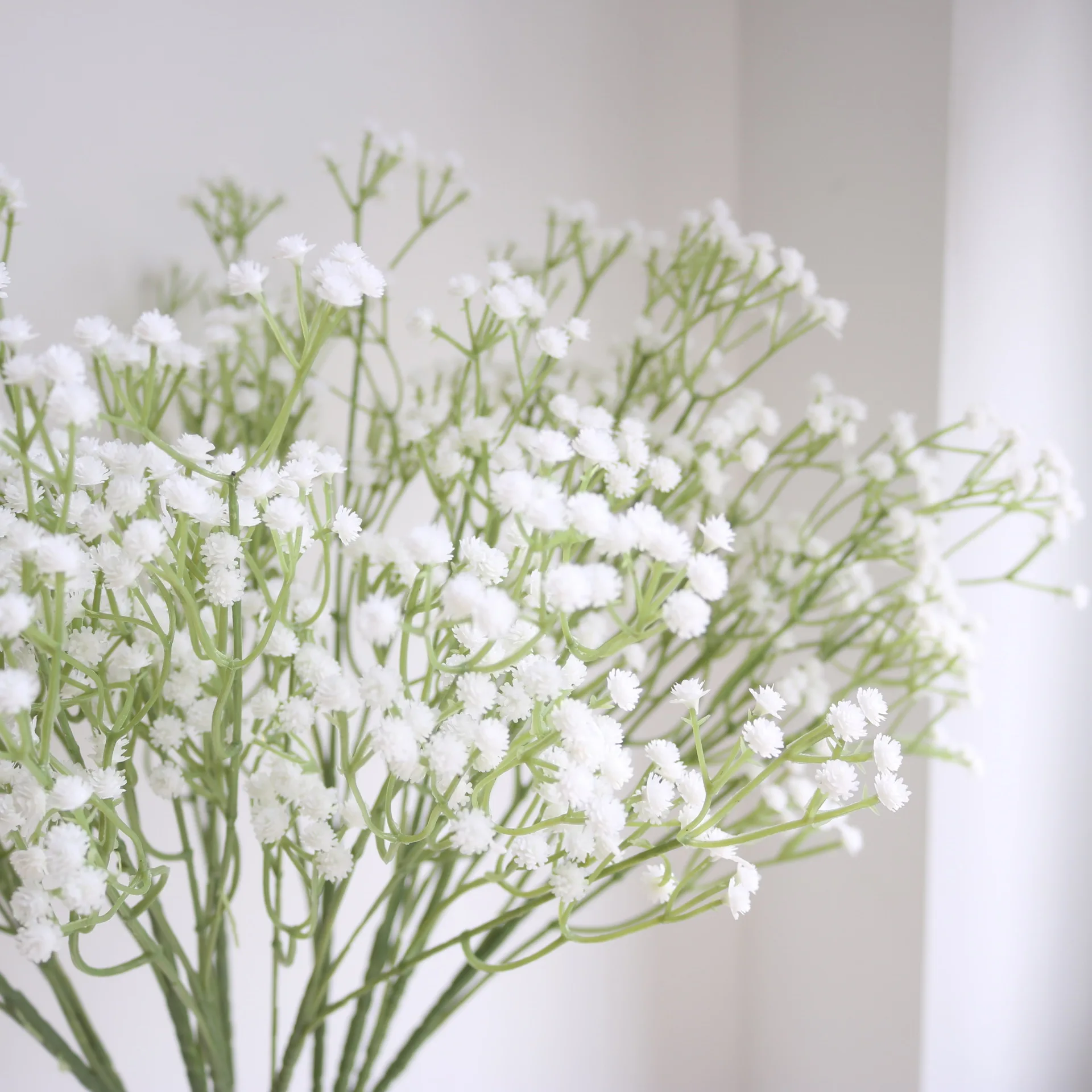 Wholesale Bulk Interior House Decoration Artificial White Fake Red Baby Breathe Flowers Ball Centerpiece with Wedding Flowers